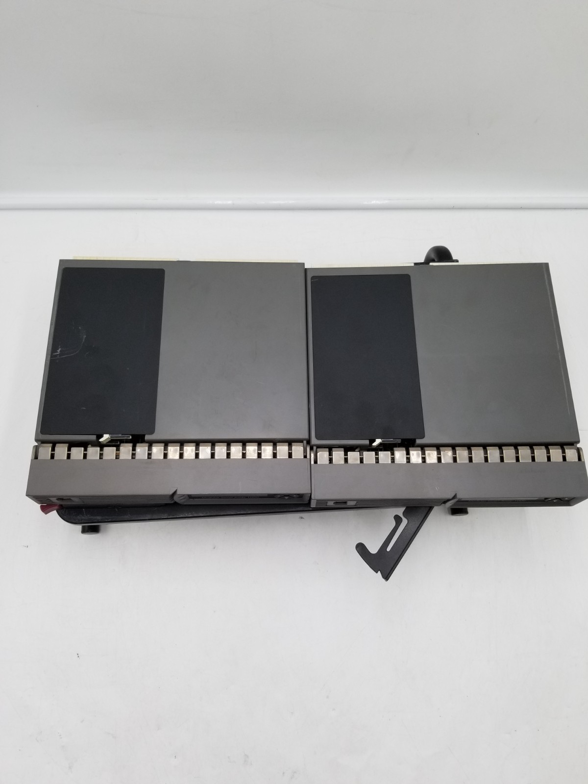 LOT OF 2 HP STORAGEWORKS MODULAR SMART ARRAY 1000 P/N 70-40452-12