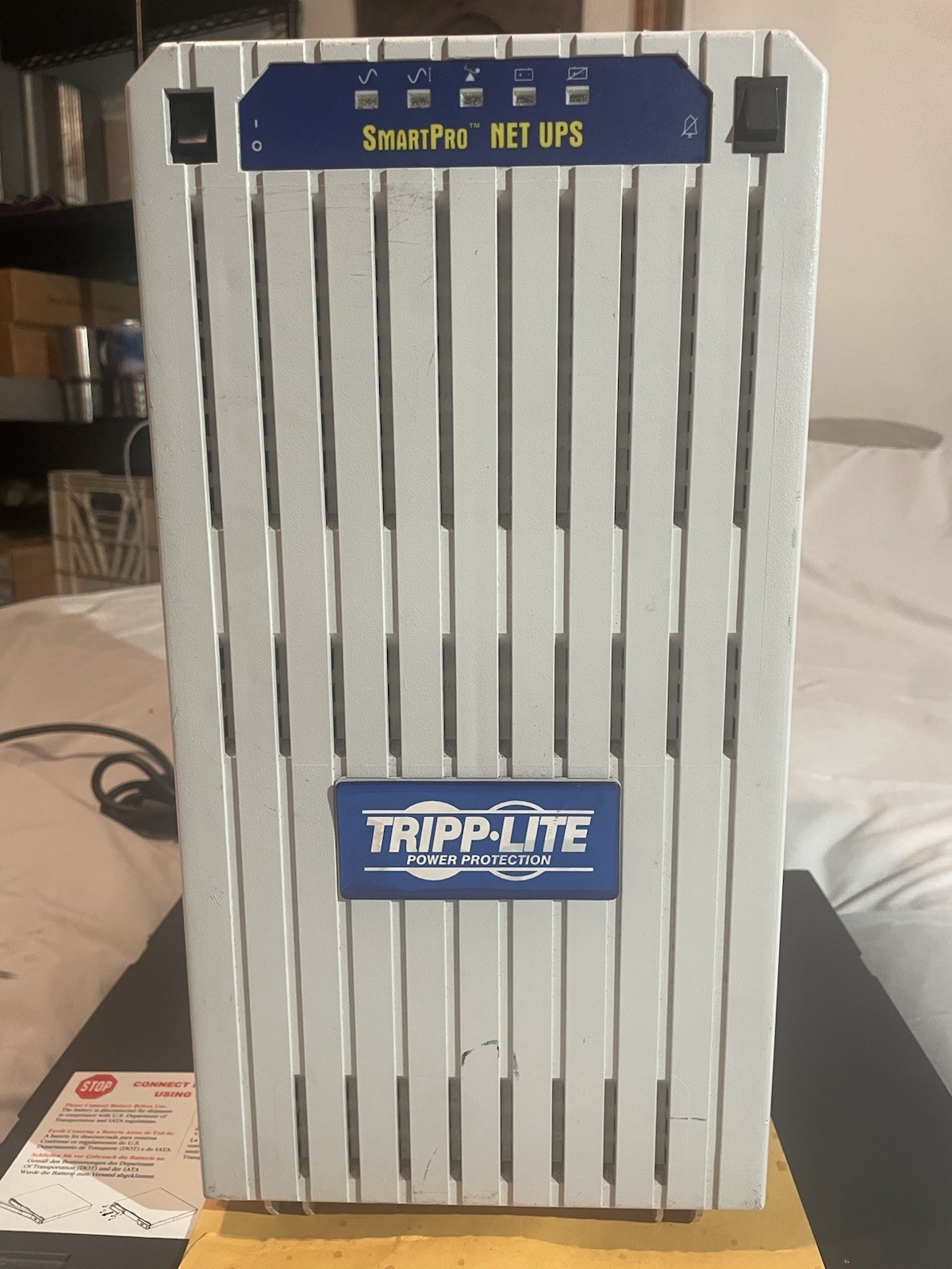Tripp Lite Smart 3000 (220v) No Batteries. Tested Working