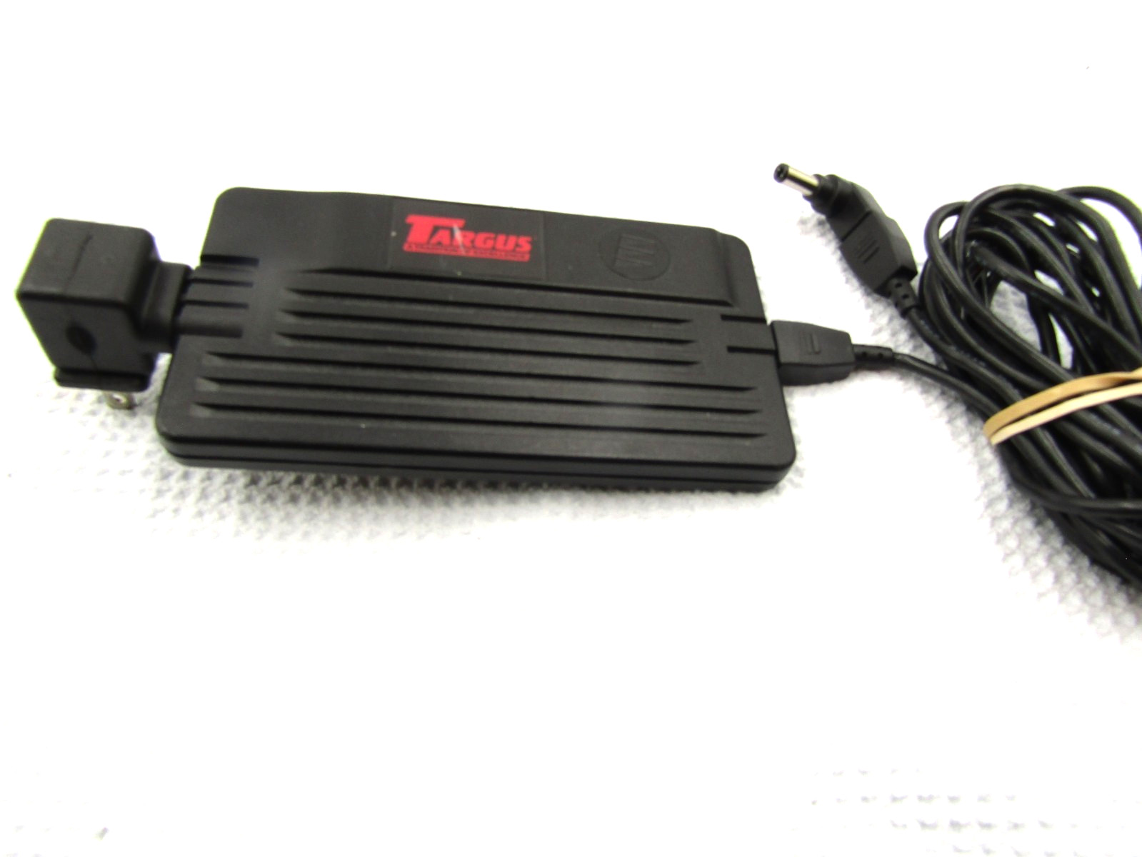 Targus PA-AC-70W AC Power Universal Notebook Adapter