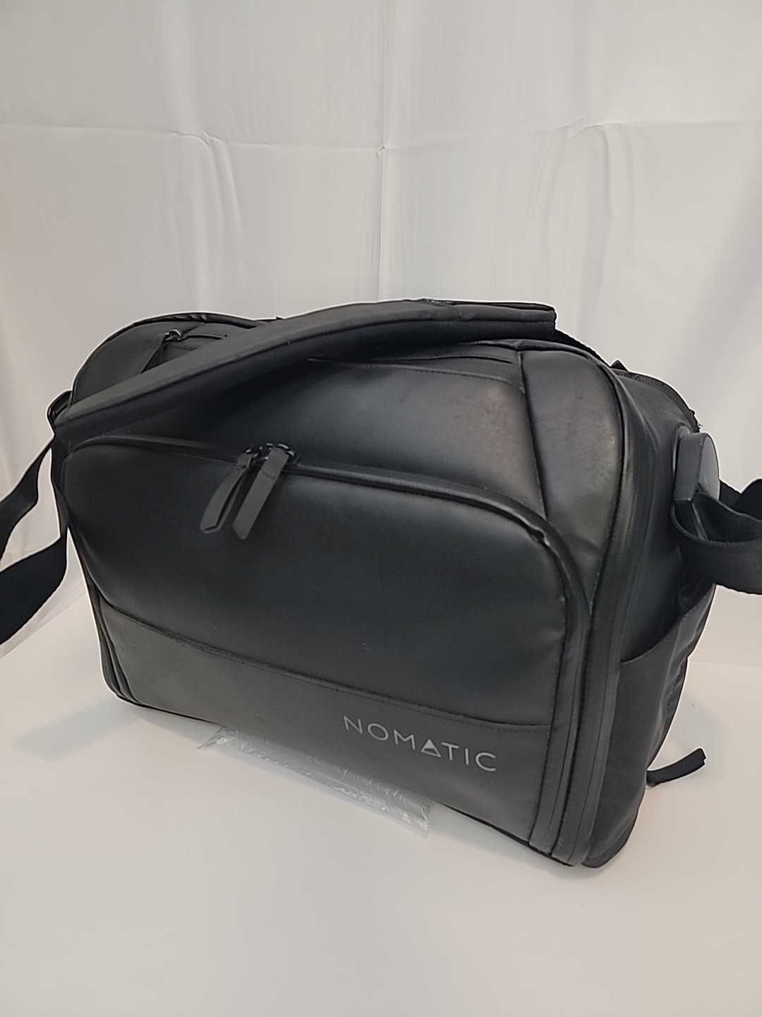 Nomatic Messenger Bag, Magnetic Shoulder Strap, Retails for $299.99