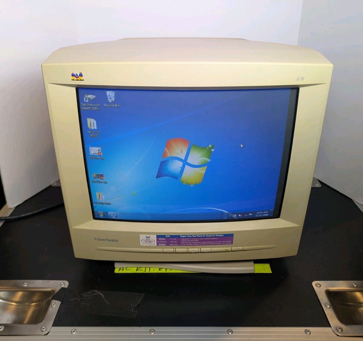 Viewsonic A70 17” VGA CRT Computer Monitor for Retro Gaming 1280 x 1024 (Tested)