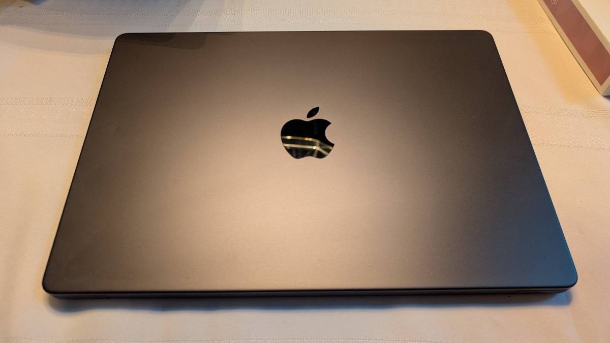 MacBook Pro M4 14 inch 1TB Spanish keyboard / Teclado Latino