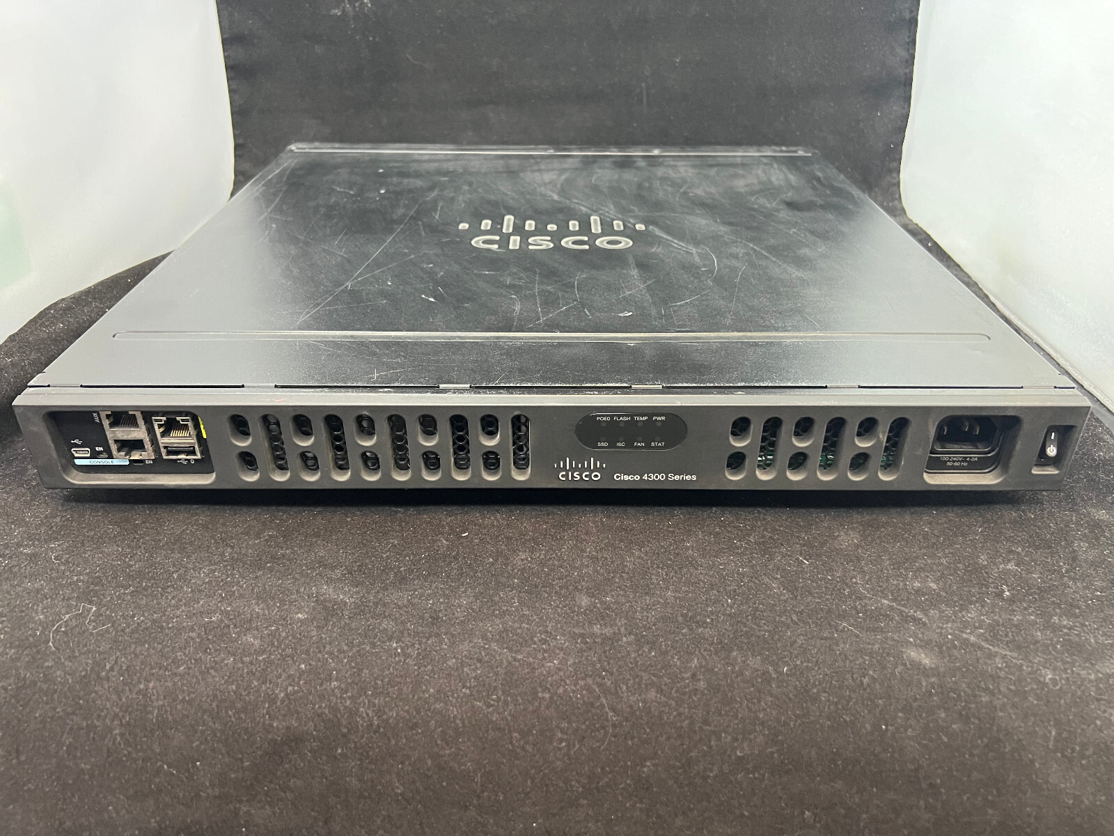 **TEST LAB UNIT** CISCO ISR4331/K9 - ISR 4331 - Integrated Service Router