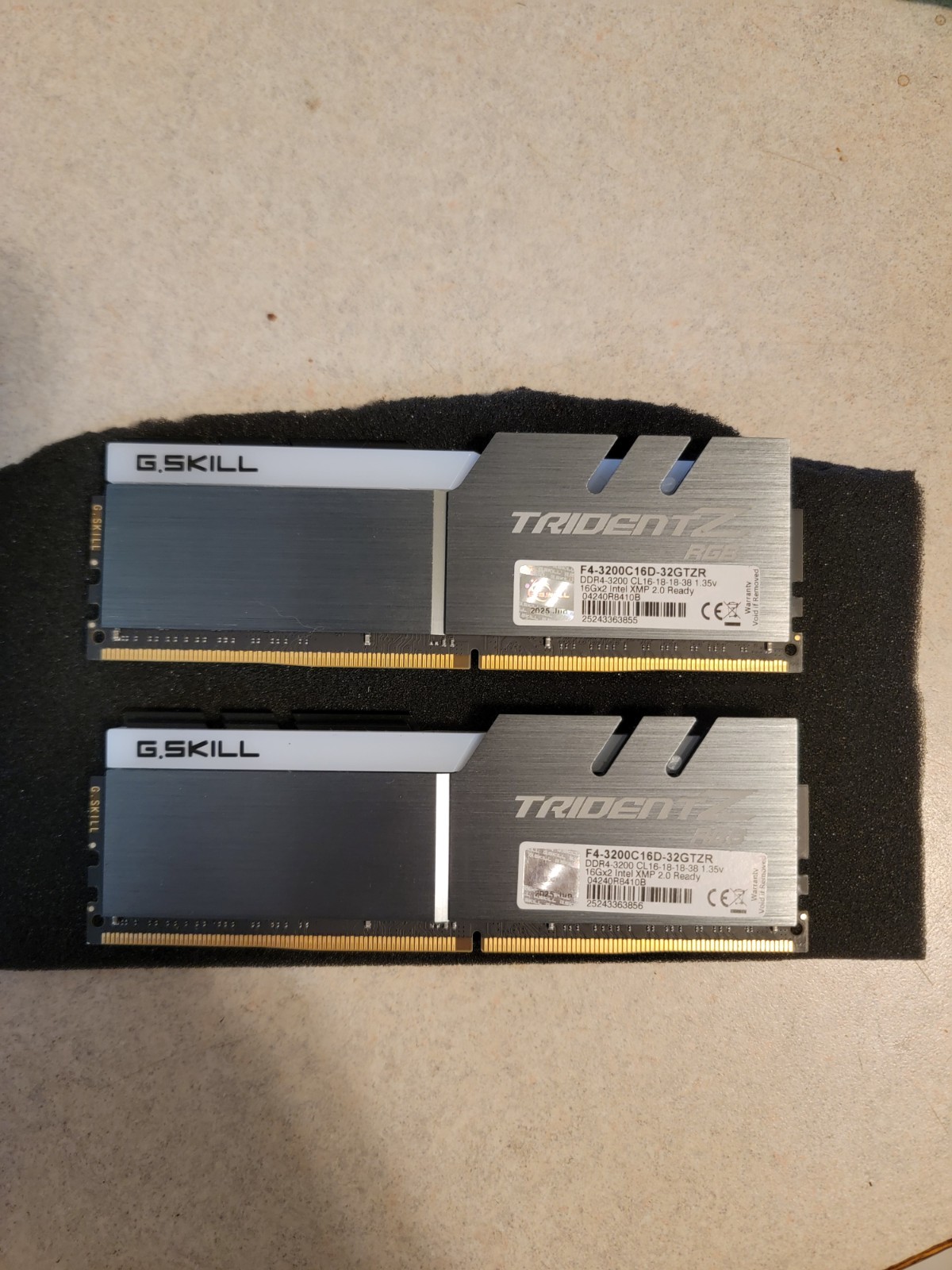 G.SKILL Trident Z RGB 32GB (2x16GB) DDR4-3000