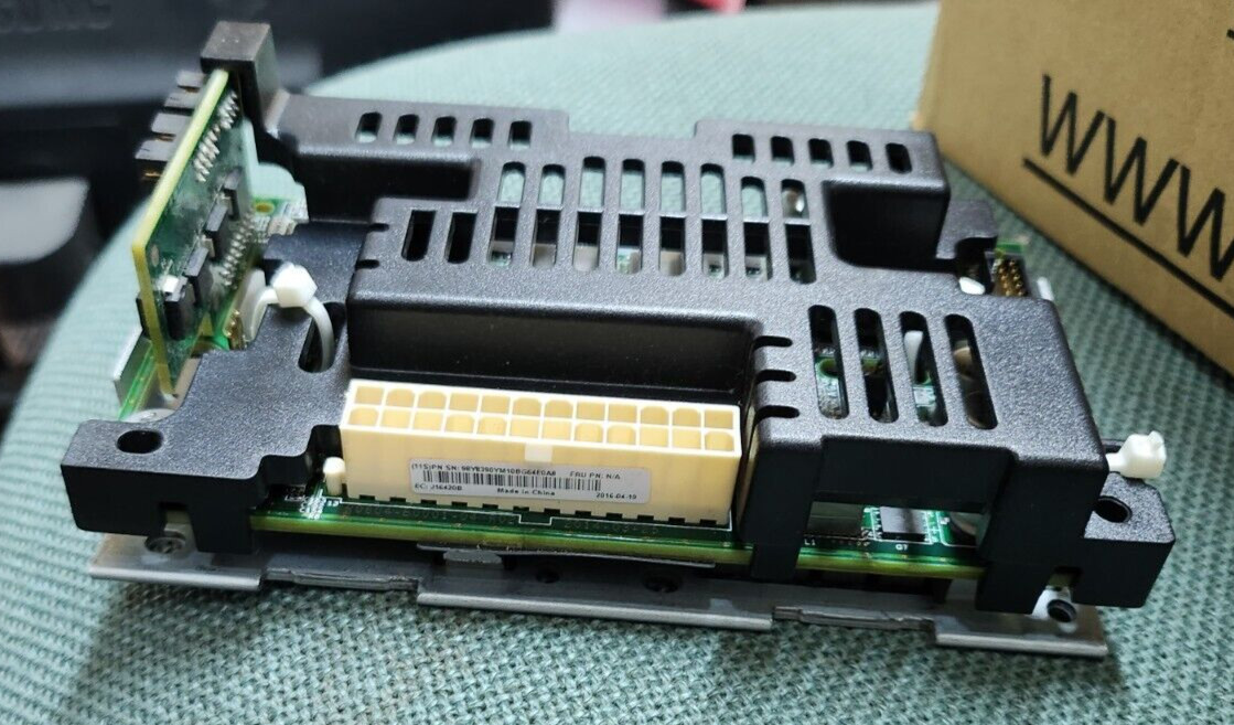 IBM 98Y8390 BBU-KIT-RUBY Power / Battery Backplane For 983X-5010