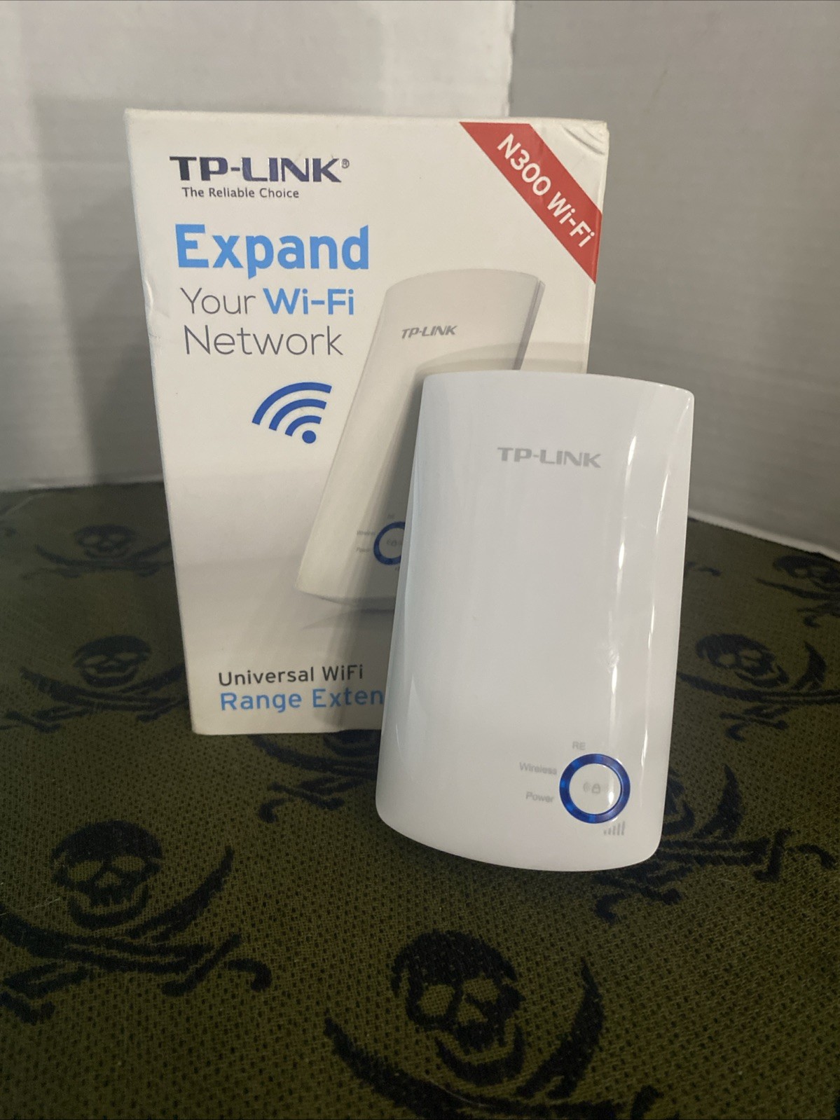 TP-Link Expand N300 WiFi TL-WA854RE Open Box
