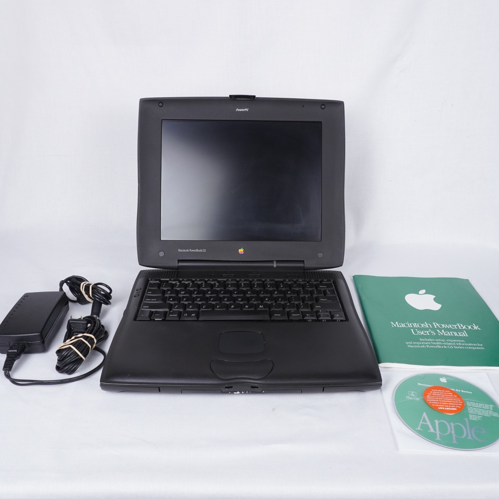 Apple Macintosh PowerBook G3 Laptop 12" Screen With Disc OS Manual & Power Cable