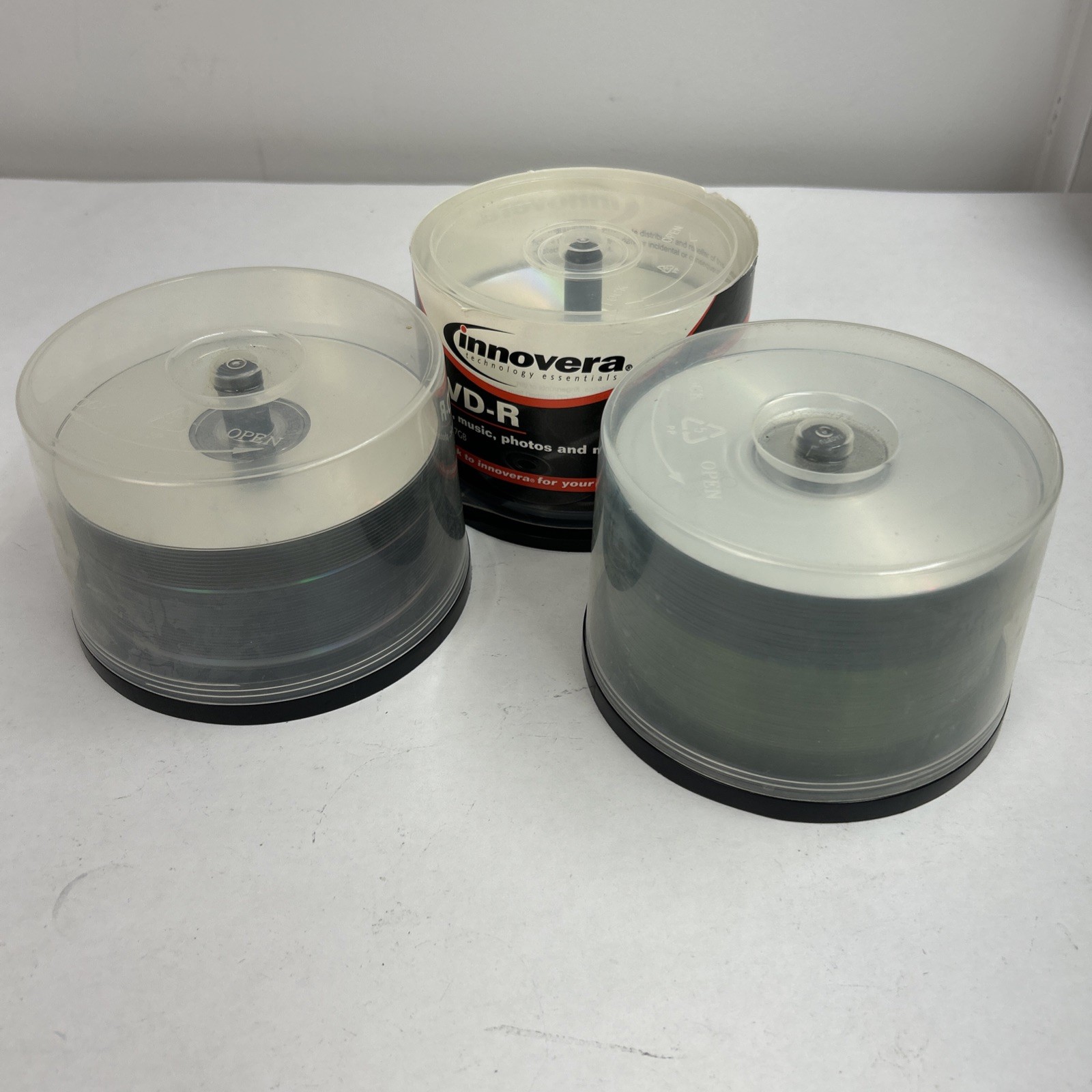 Mixed Lot: 11 Memorex DVD-RW, 50+ CD-R, 30+ Innovera DVD-R, 25+ Verbatim DVD-R