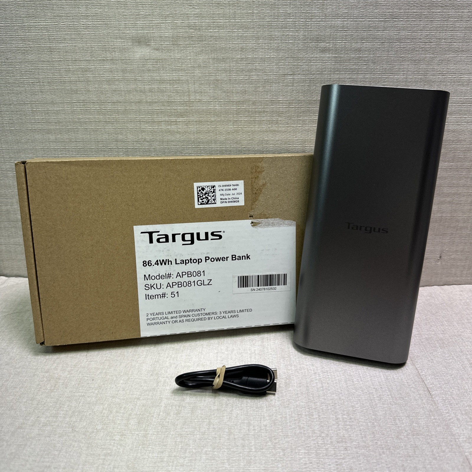 Targus APB081 86.4WH Laptop Power Bank / READ