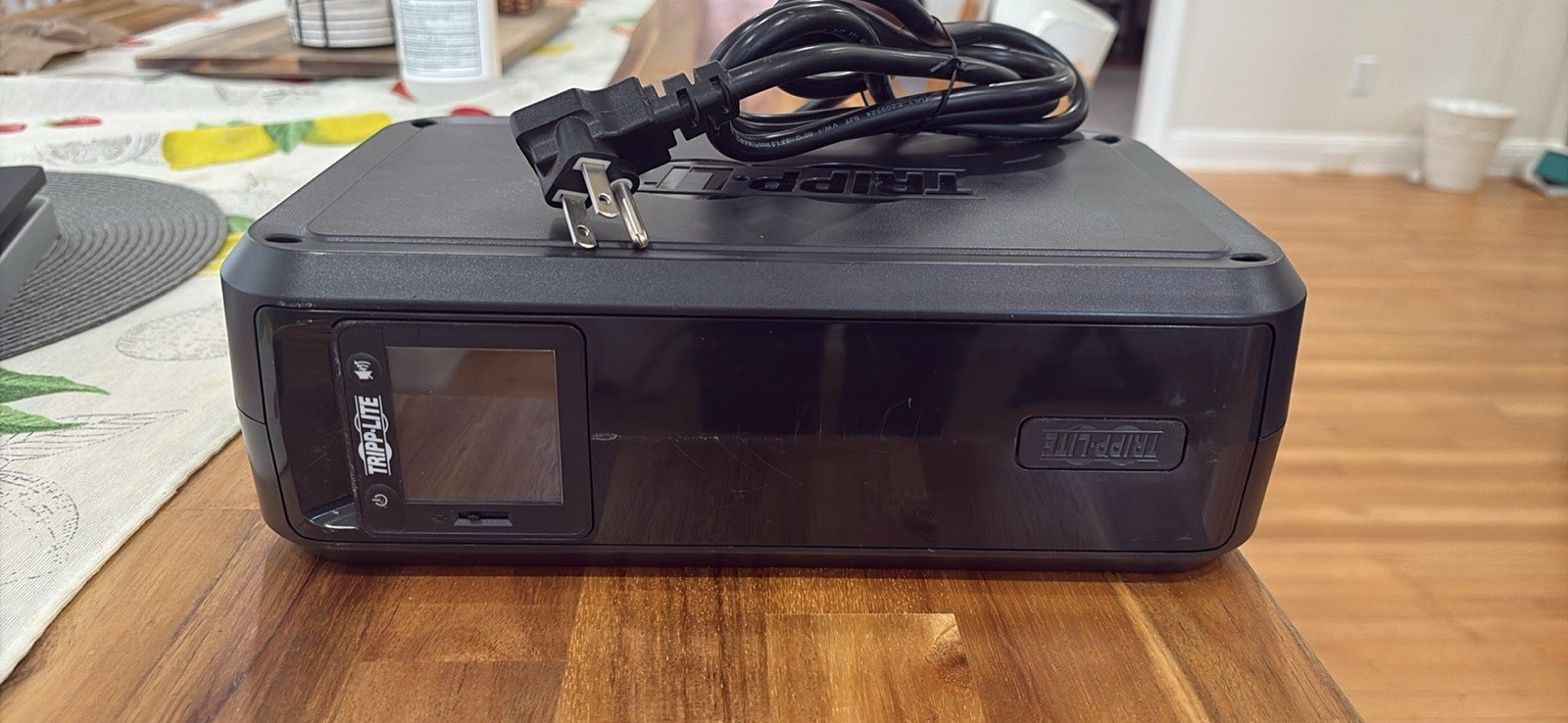 Tripp Lite Smart 1000LCD UPS  - No battery