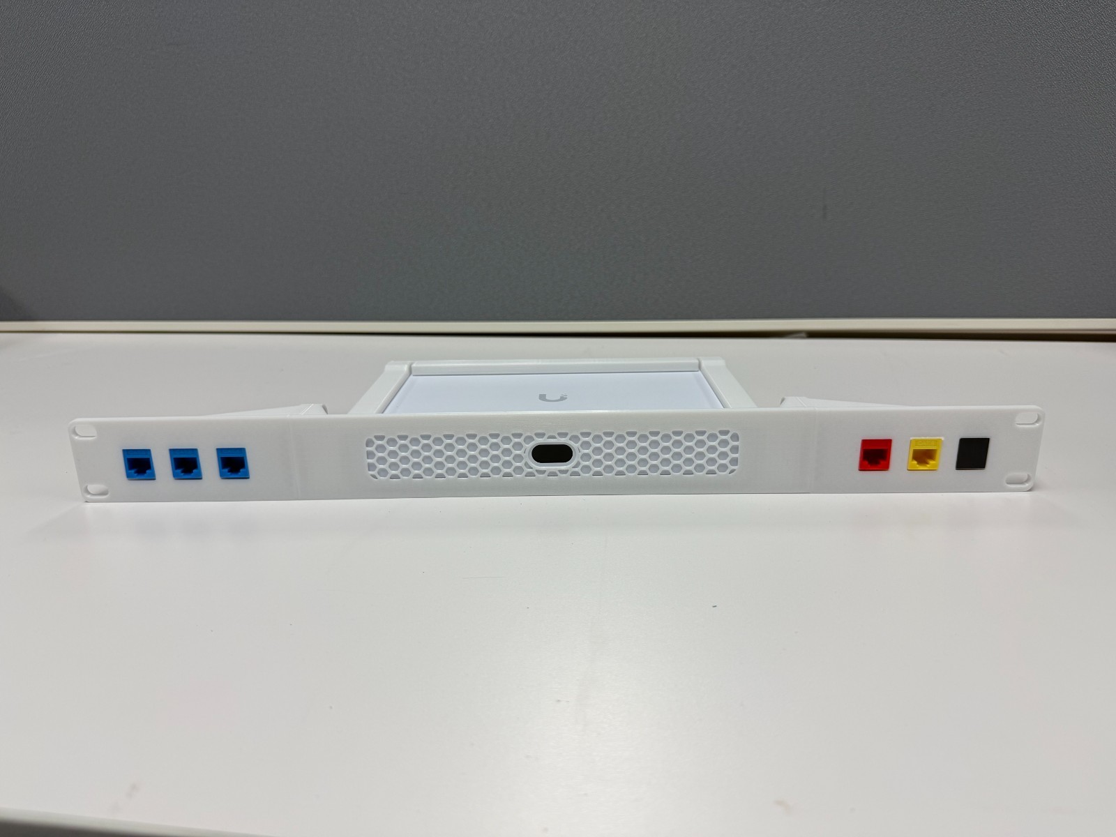 Ubiquiti UniFi UCG-Fiber Cloud Gateway Custom 1u Rack Mount (6-Port) WHITE