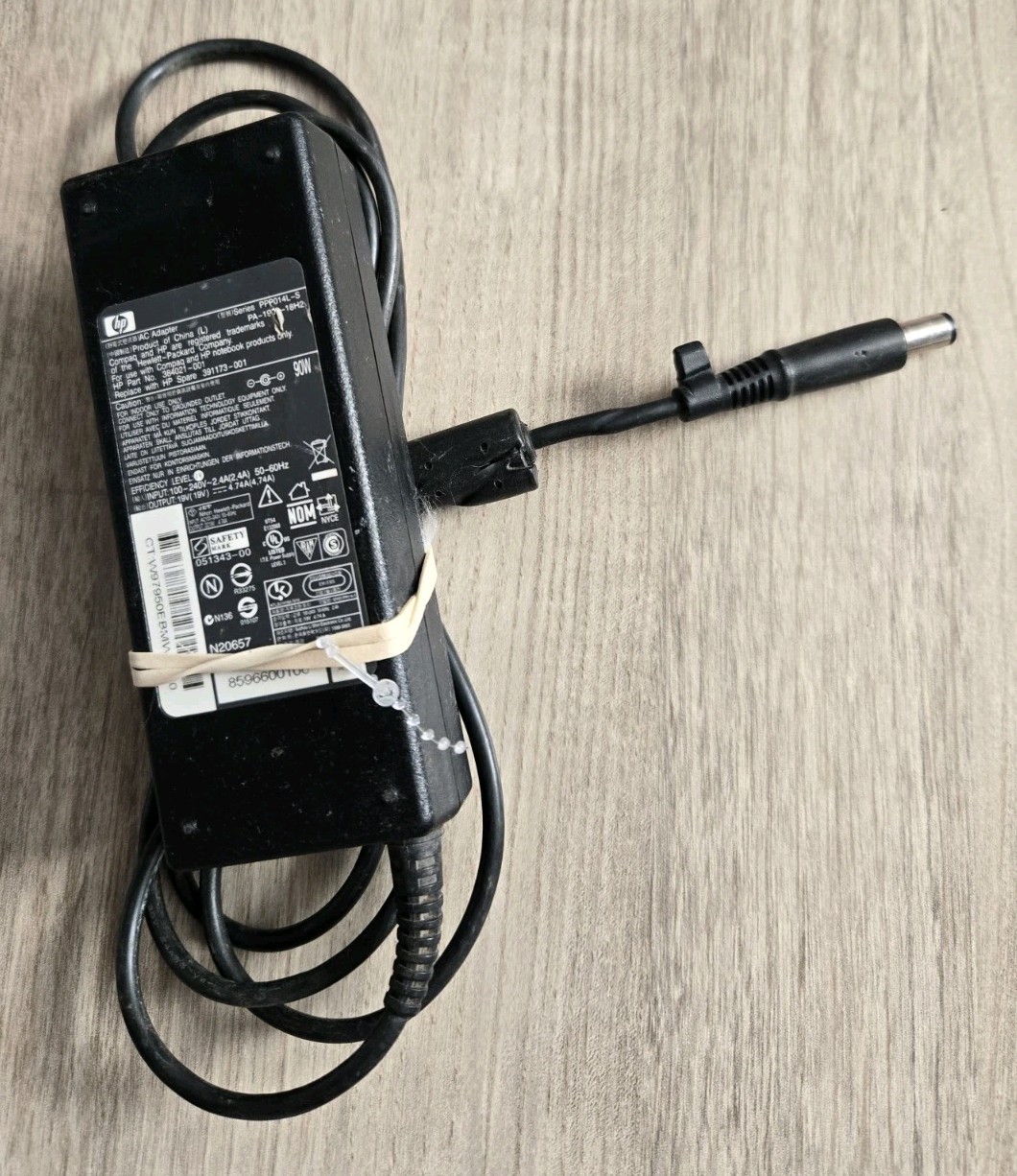 HP 384021-001 19V 4.74A 90W Original AC Power Adapter PPP014L-S PA 1909-18HZ