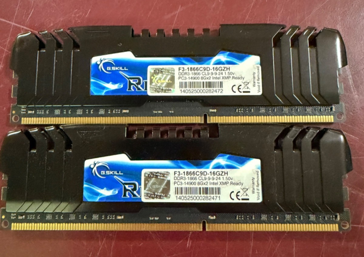 G.SKILL Ripjaws Z 16GB (2x8GB) DDR3-1866 PC3-14900 F3-1866C9D-16GHZ