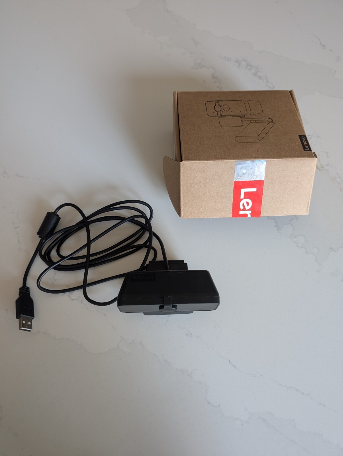 Lenovo Essential 2MP Full HD Webcam - Black (4XC1B34802)