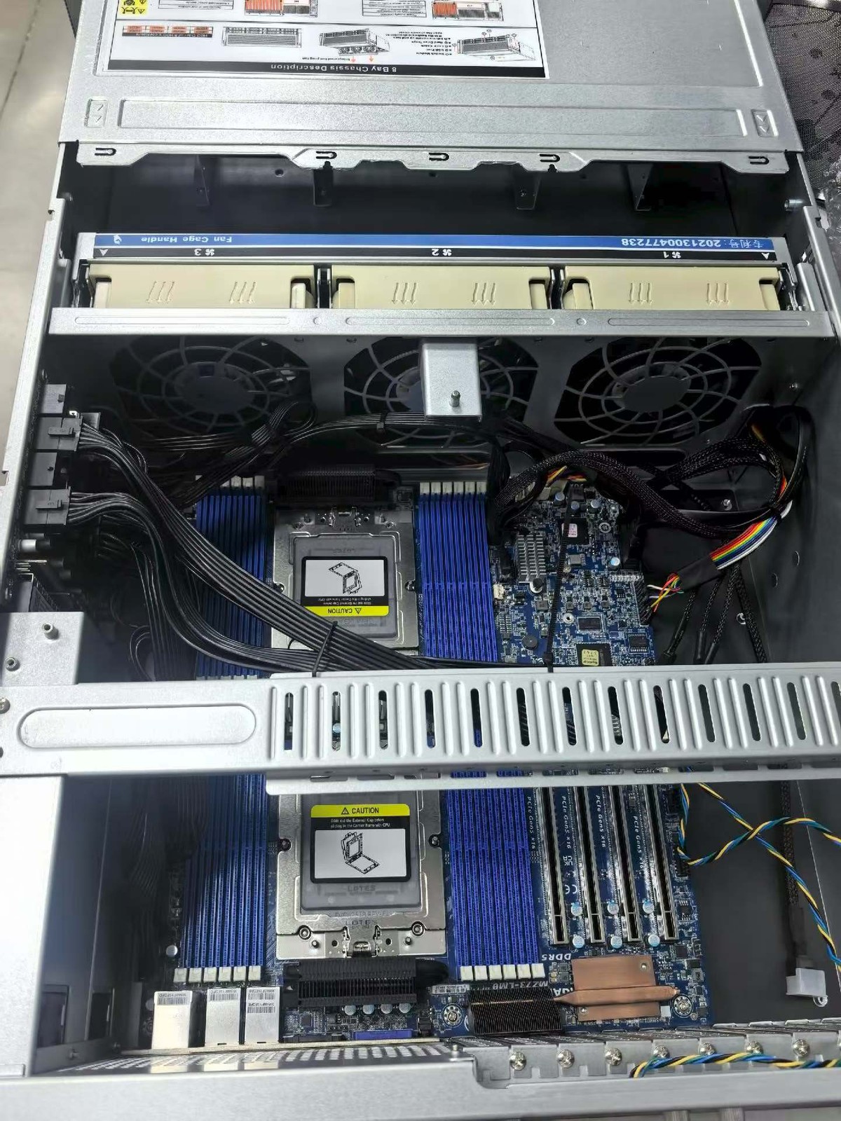 ASRock RACK 6U Server Chassis 8GPU PCIe 5.0 X16 Bandwidth For AMD 9004-9005