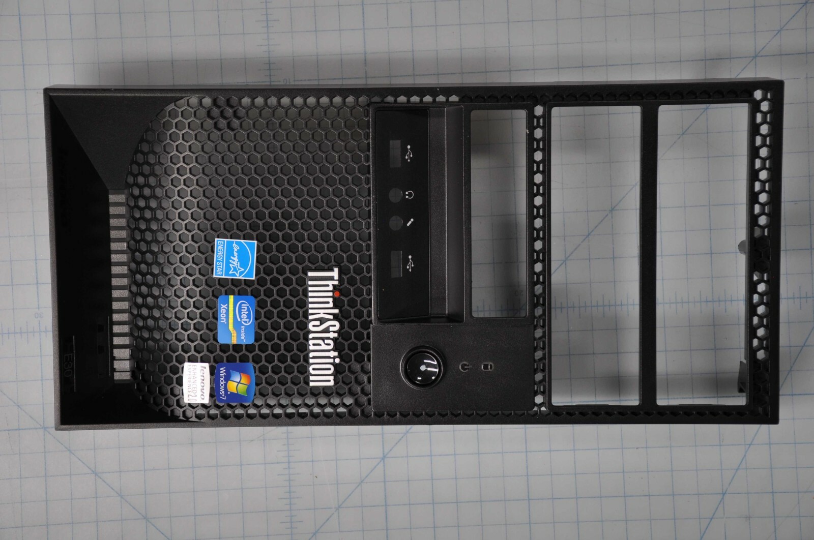 LENOVO ThinkStation E30 Front Bezel Grade A 7782-FCOVER