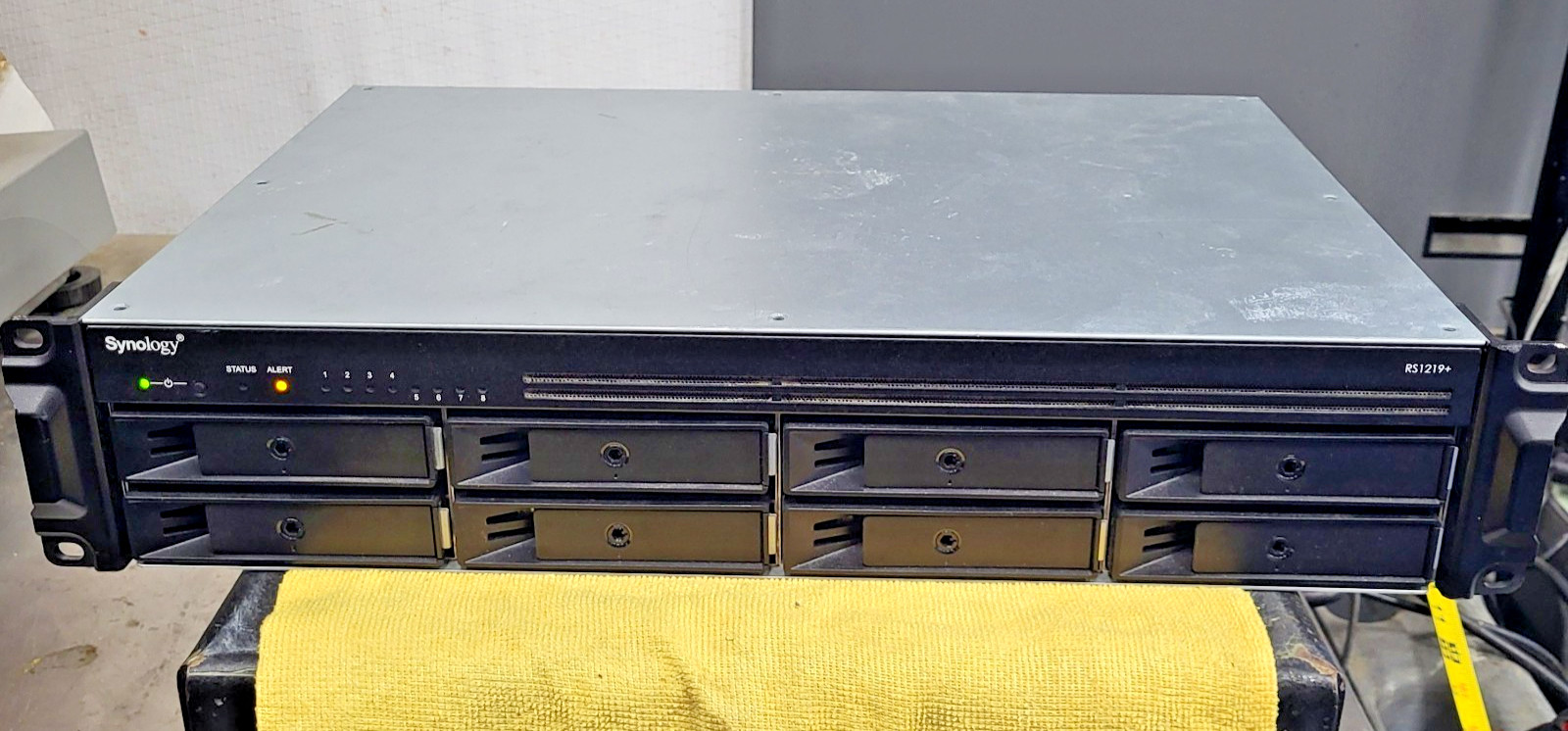 *READ* Synology RS1219+, 8 Bay Rackmount NAS Server, NO HDD's