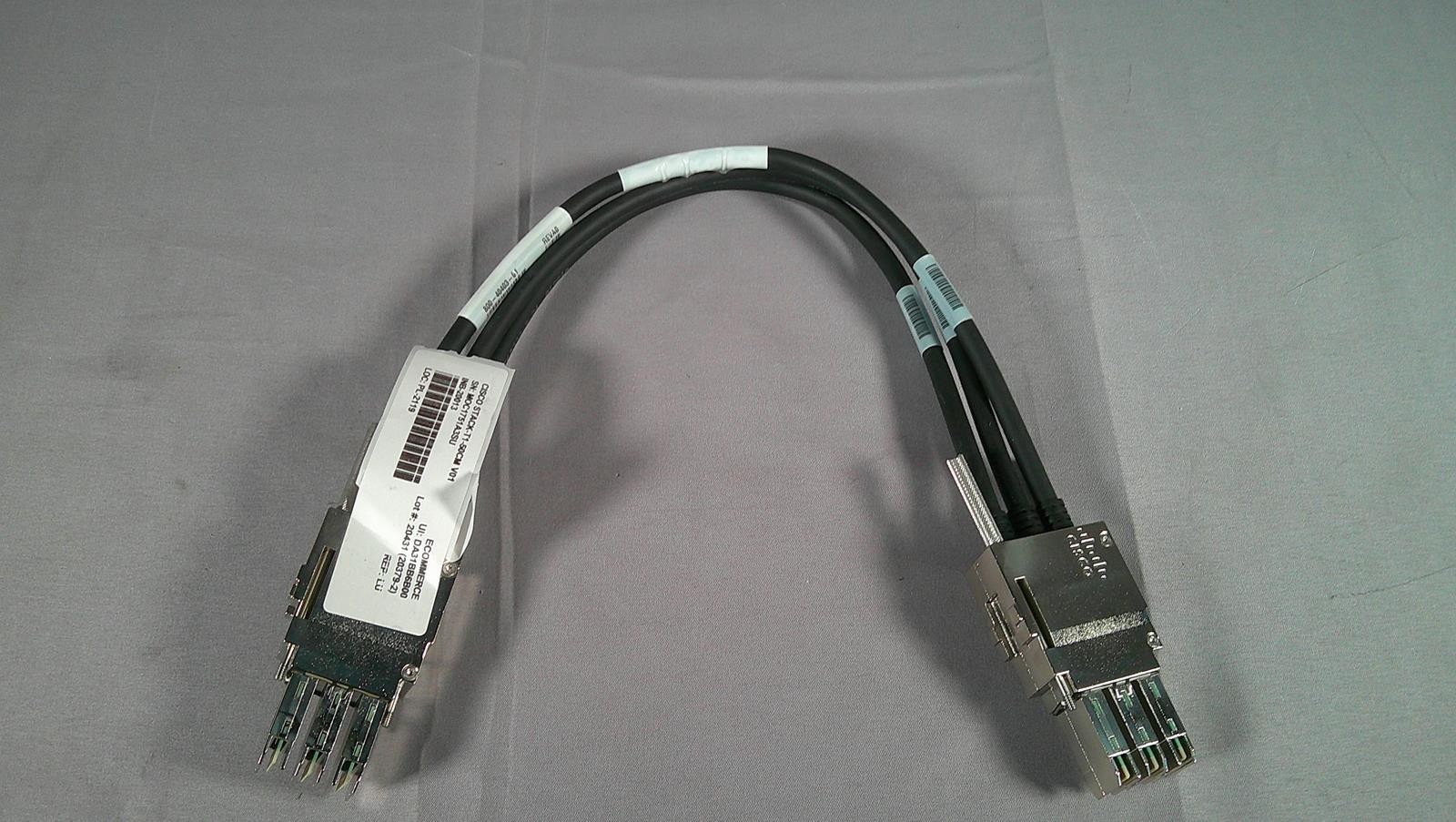 CISCO STACK-T1-50CM V01 Stacking Cable *** USED ***