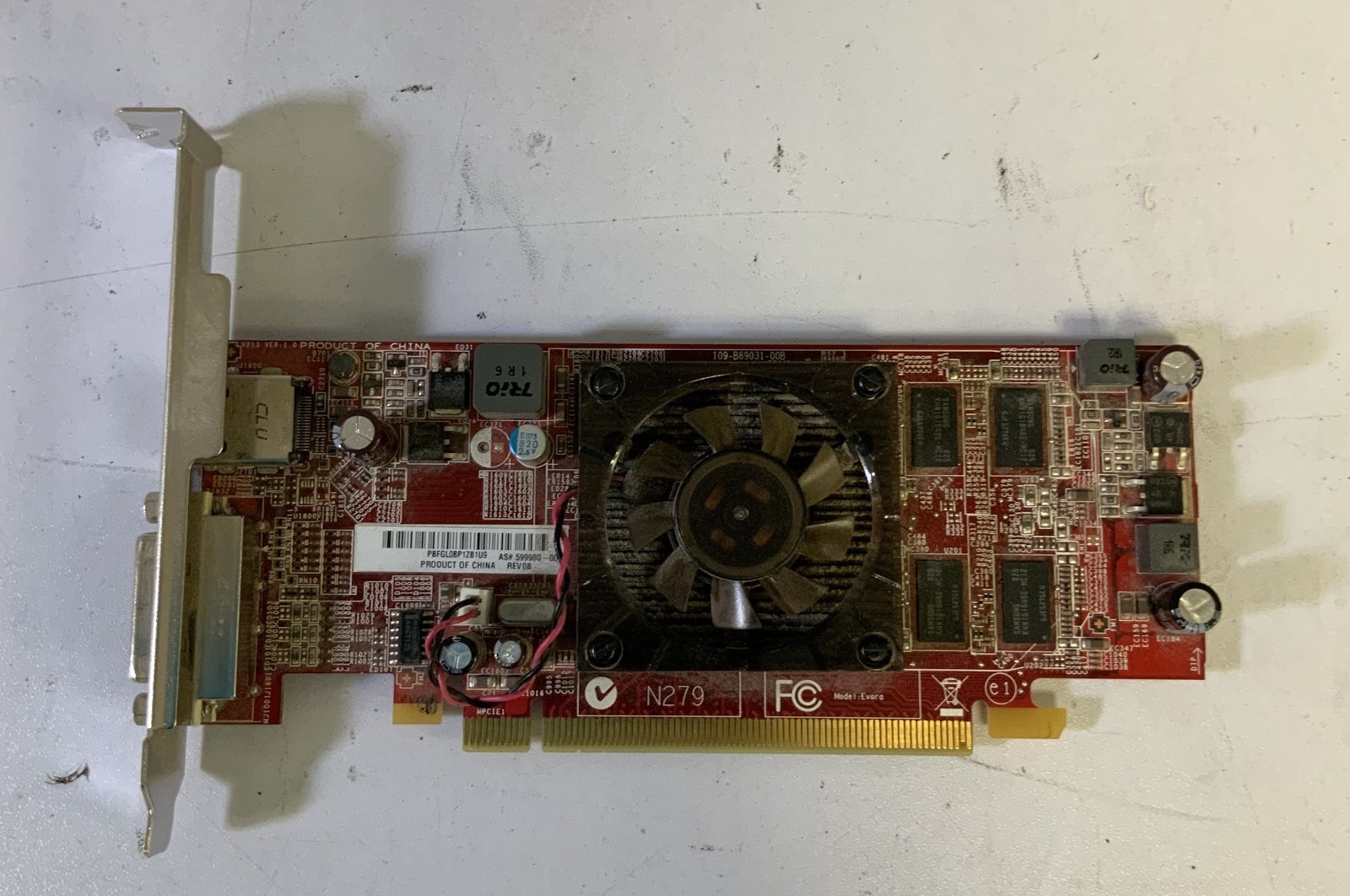 MSI ATI Radeon HD 5450 1GB DDR3 PCI-E Graphics Card (109-B89031-00B) "P6C"