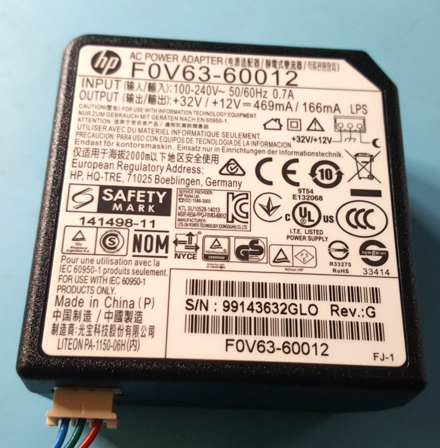 HP F0V63-60012 AC Power Adapter