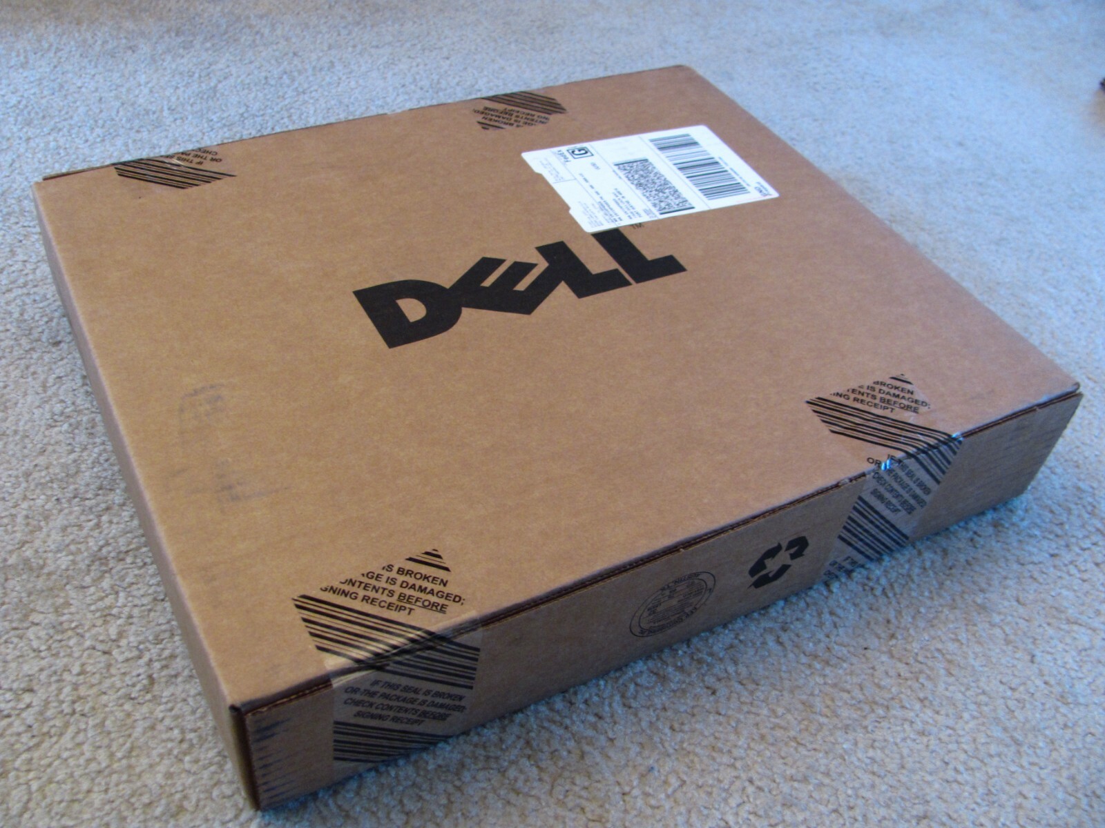 ALIENWARE m18 R2 i9-14900HX 64GB RAM 4TB SSD 18" QHD+ RTX 4090 CHERRY-MX 1YR WTY