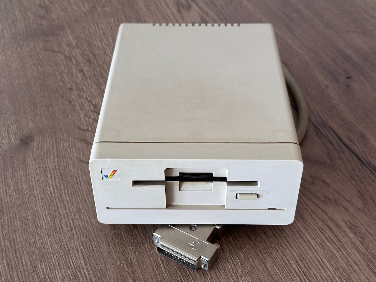 AMIGA 1010 EXTERNAL 3.5" DISK DRIVE / External Drive for AMIGA 500-A4000 / CDTV