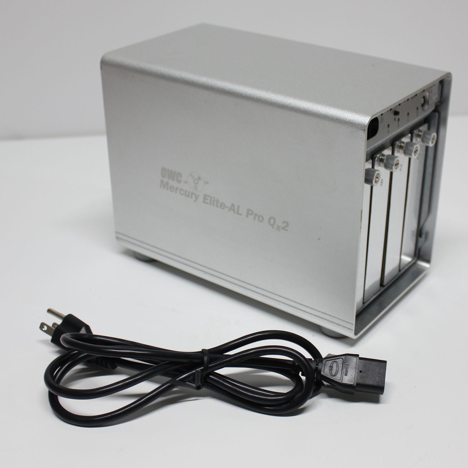 OWC Mercury Elite-AL Pro Qx2 4-Bay RAID Enclosure + eSATA-to-USB 2.0 AS IS