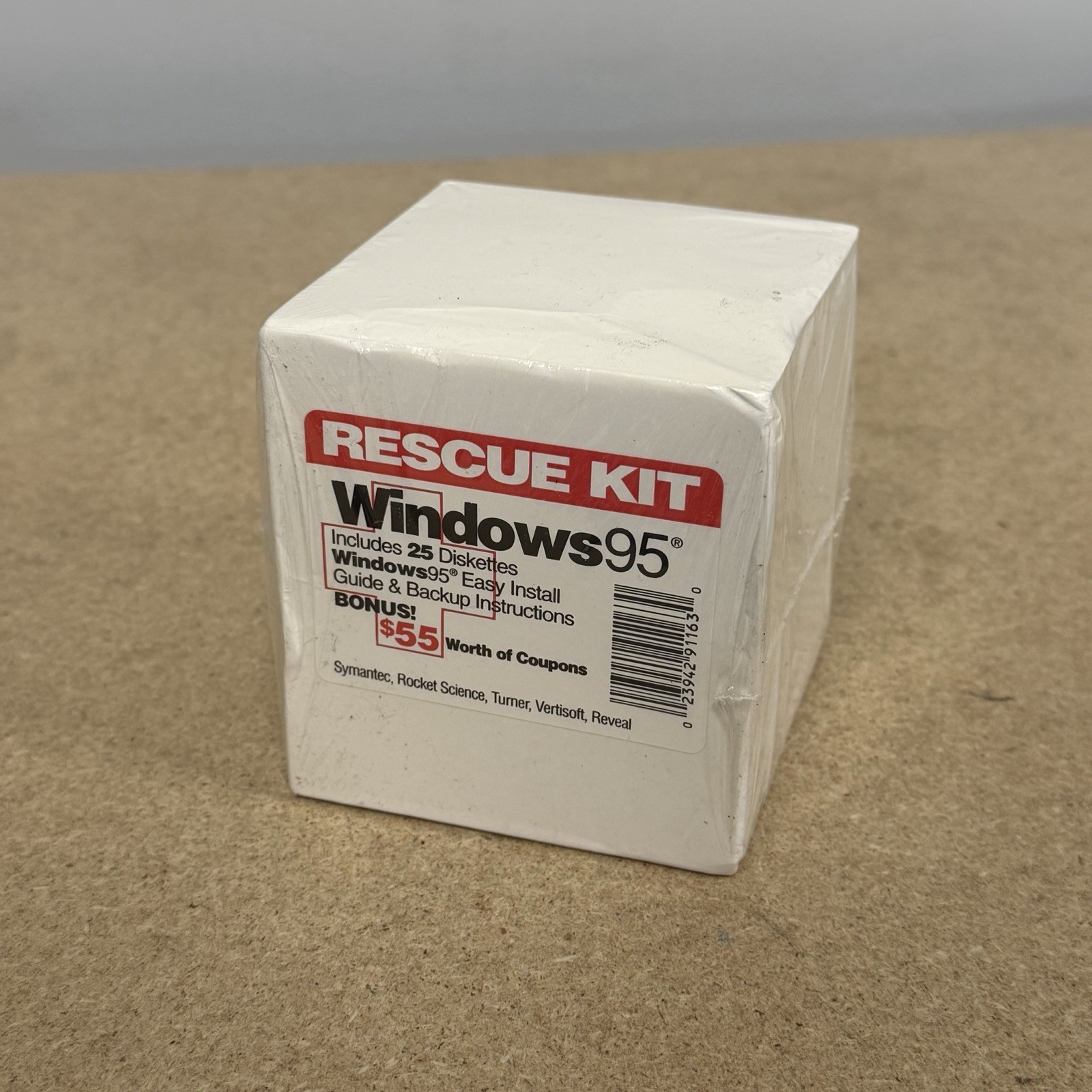 VTG Windows 95 Rescue Kit 25 Floppy Diskettes Easy Install Guide and Backup NEW