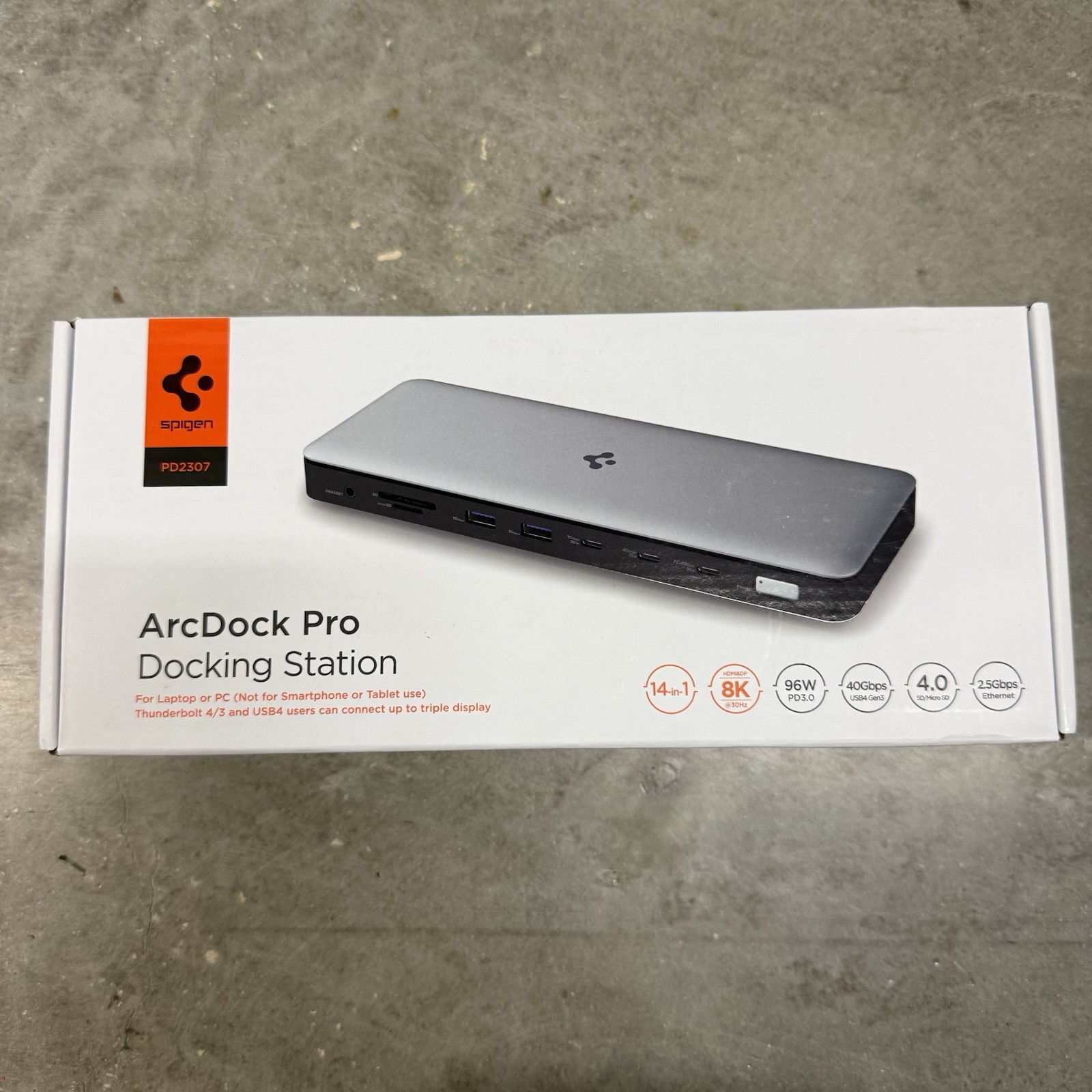 NEW Spigen ArcDock Pro - 14 In 1  Computer Docking Station (PD2307)