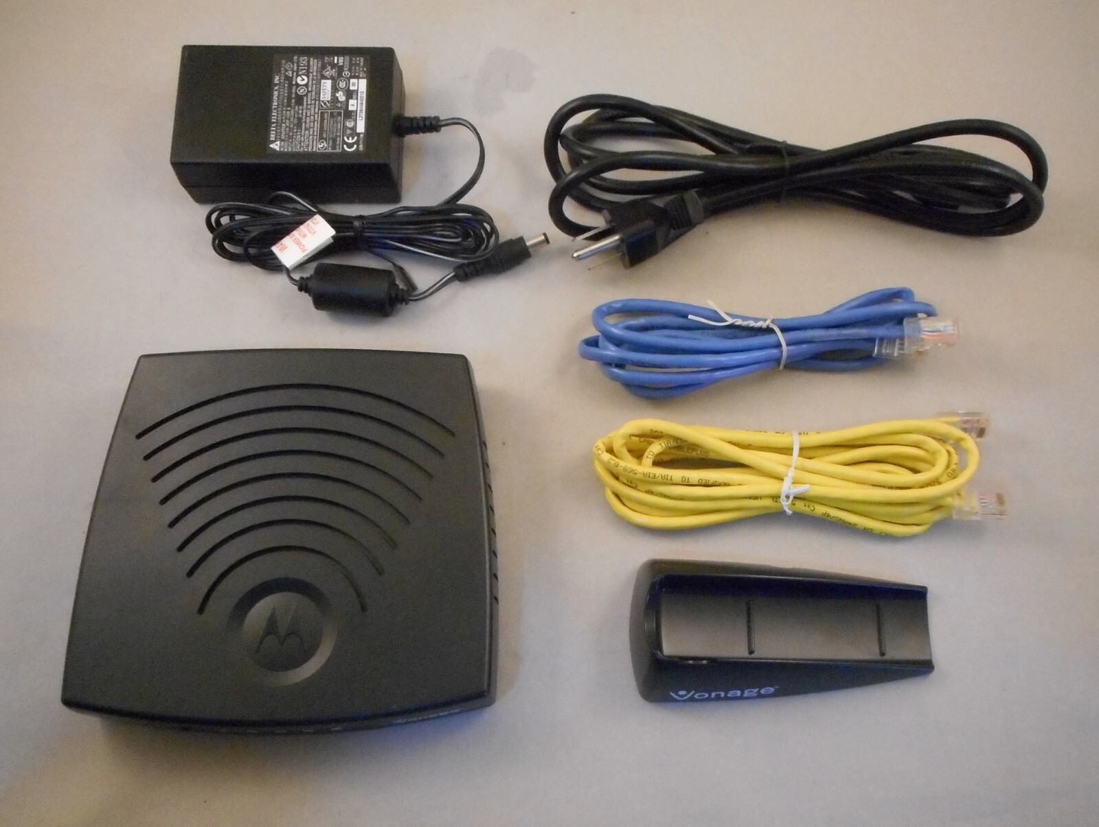 Motorola Vonage VT2142-VR 2-Line Telephone Adapter