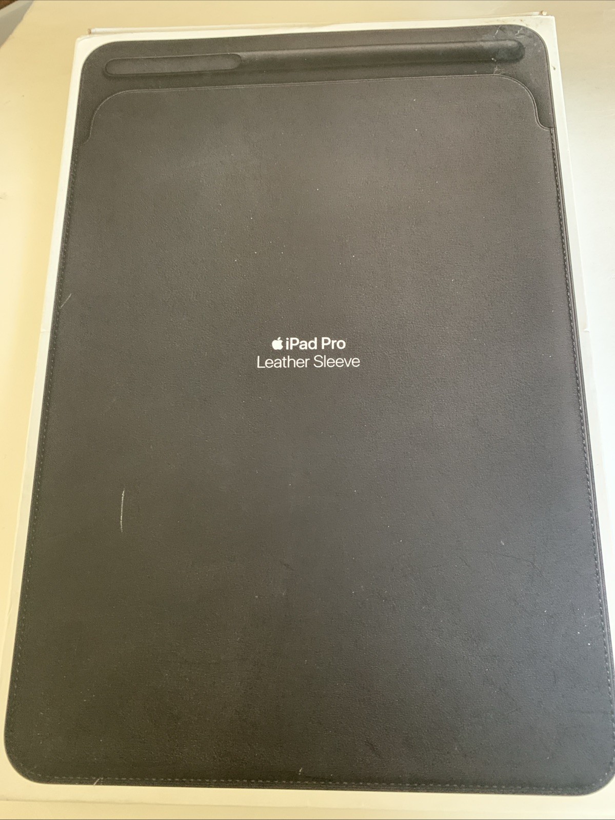 Original Apple Leather Sleeve for iPad Pro 10.5" Black OEM  Cx25