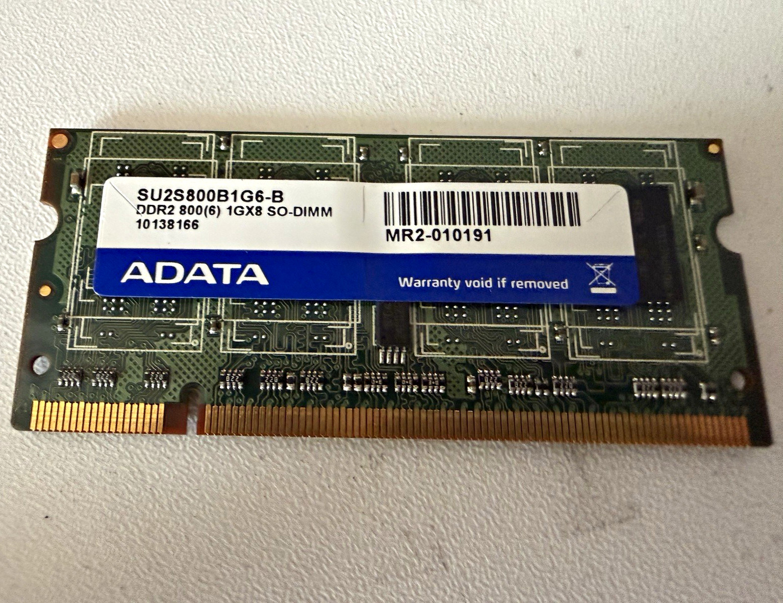 ADATA 1GB DDR2-800 PC2-6400 200-Pin SO-DIMM Unbuffered RAM SU2S800B1G6-B