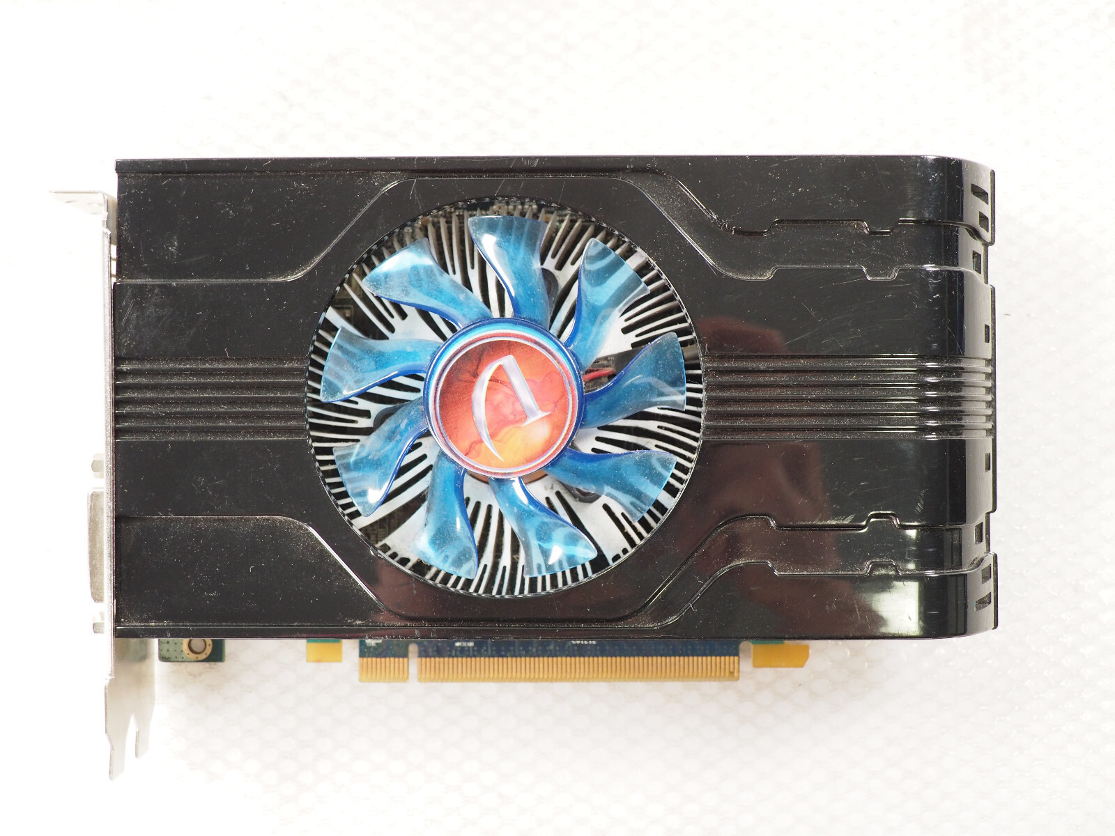 VisionTek Radeon HD 6770 67701G4portR2 1GB PCI Express 2.1 x16 Graphics Card