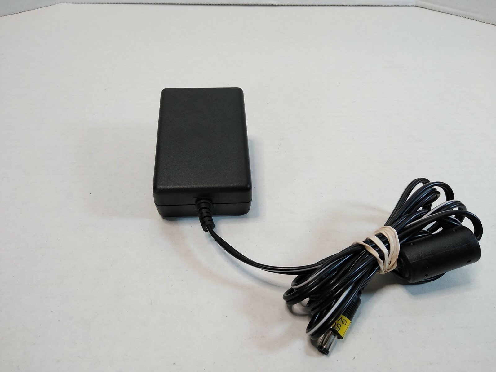 ADP-15FB Delta Electronics Electric AC Power Adapter Cord Plug