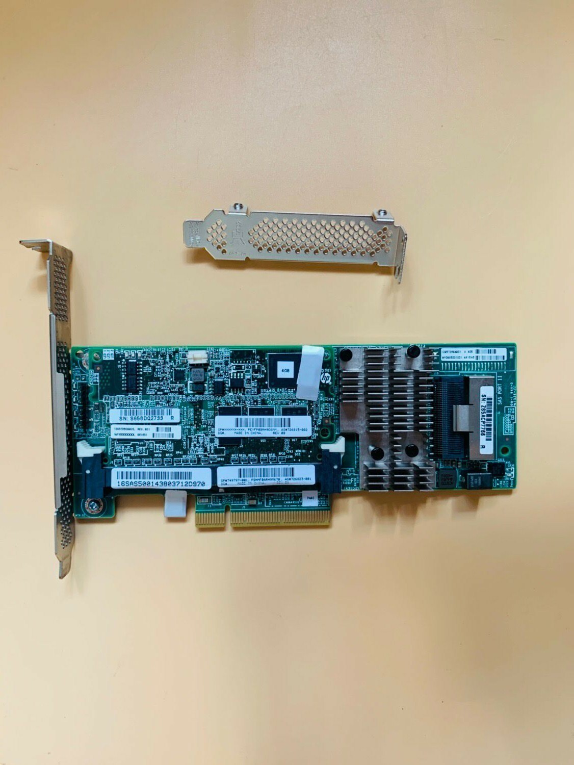 726821-B21 749797-001 HP SMART ARRAY P440 4GB 12GBPS FBWC CONTROLLER 