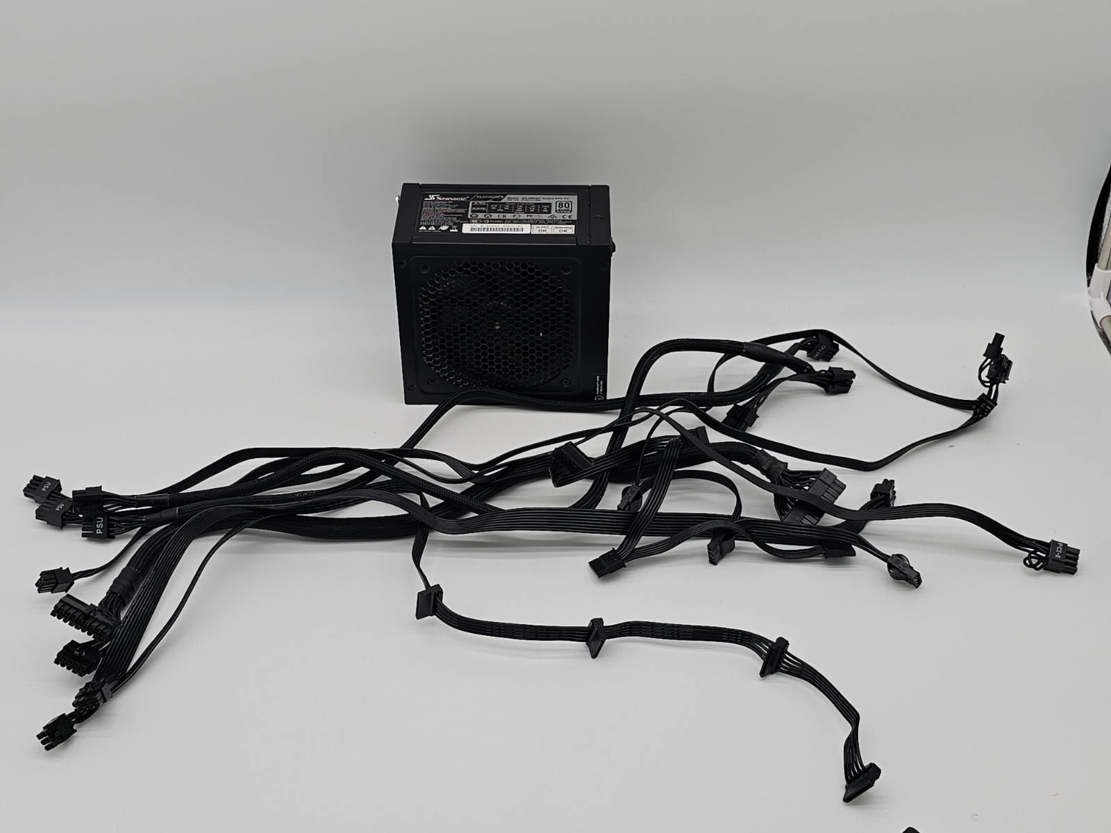 Seasonic SS-660XP 660W 80 Plus Platinum Fully Modular ATX Power Supply PSU