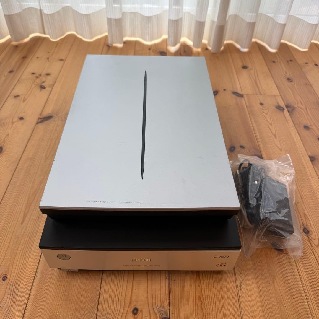 Epson GT-X970 Flatbed Photo Film Scanner A4 USB High Resolution Japan Used Junk