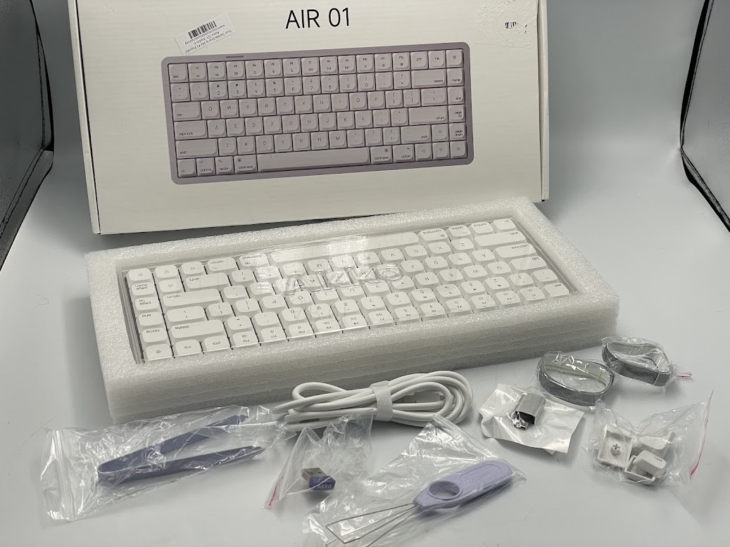 Akko Air 01 Mechanical Wireless Keyboard - Cloudy White