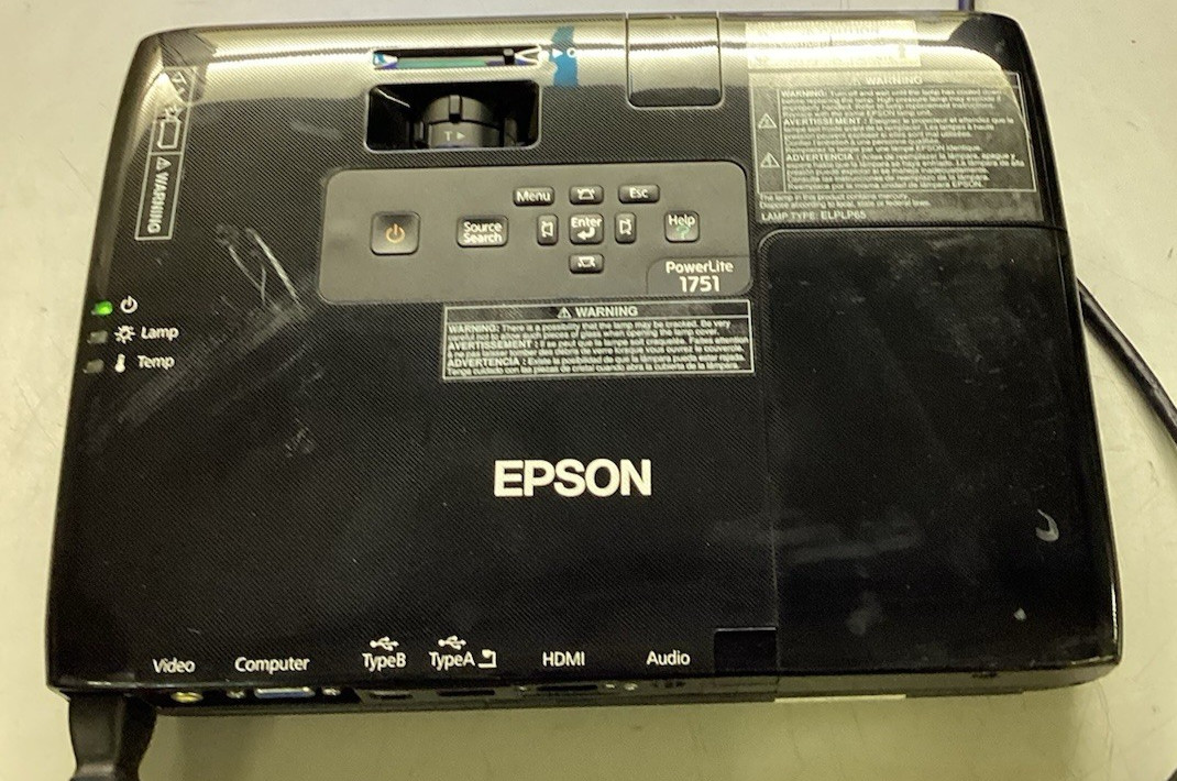 Epson PowerLite 1751 — Model H479A LOW LAMP HOURS