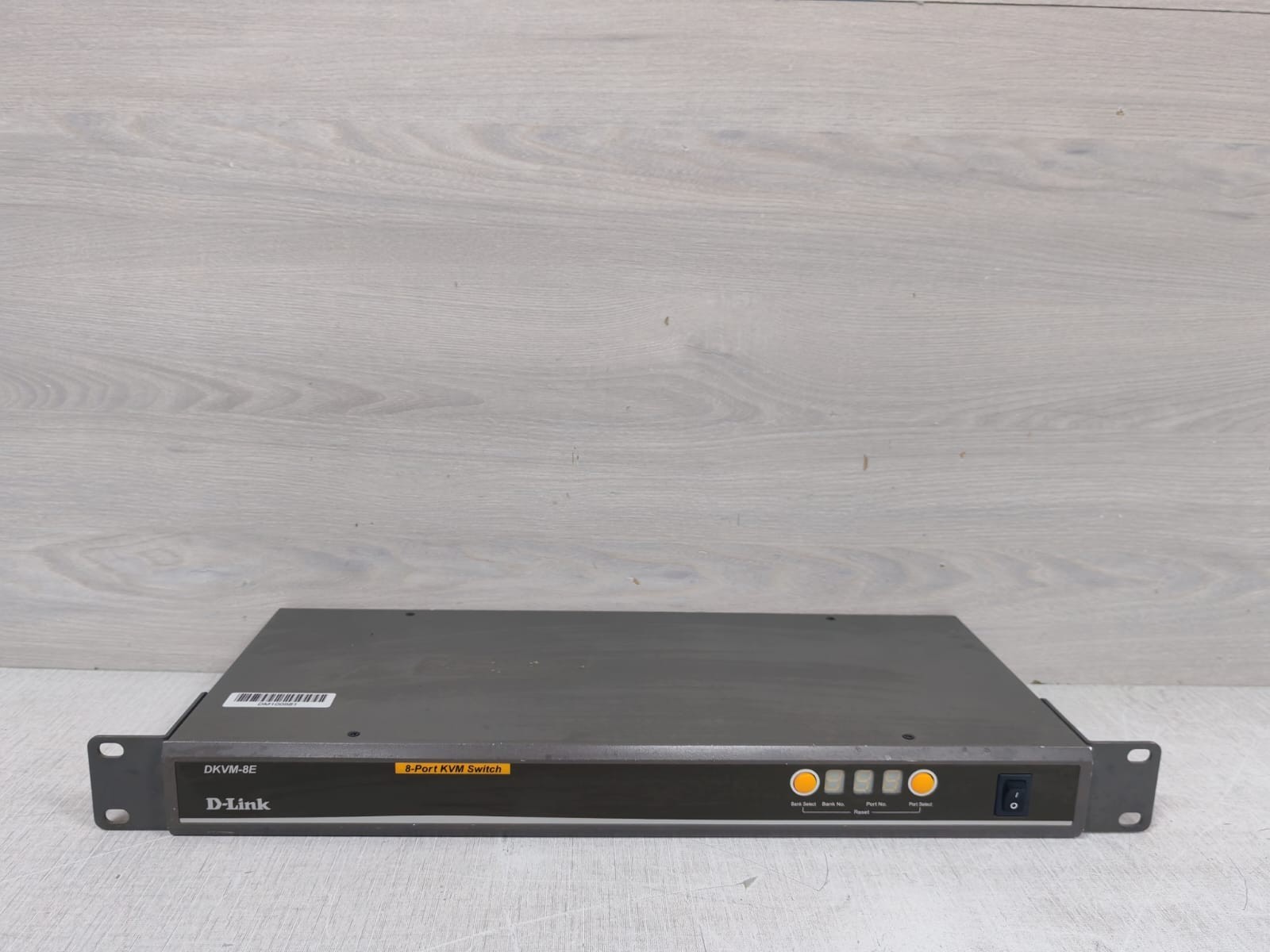 D-LINK DKVM-8E 8-Port KVM Switch
