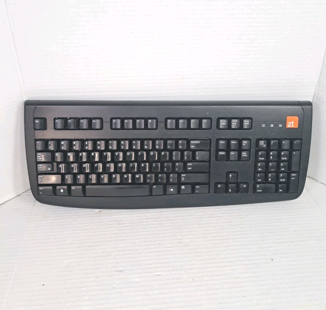 Logitech Deluxe 250 Wired PS/2 Keyboard Y-SAF76 820-000935 Black Tested Works