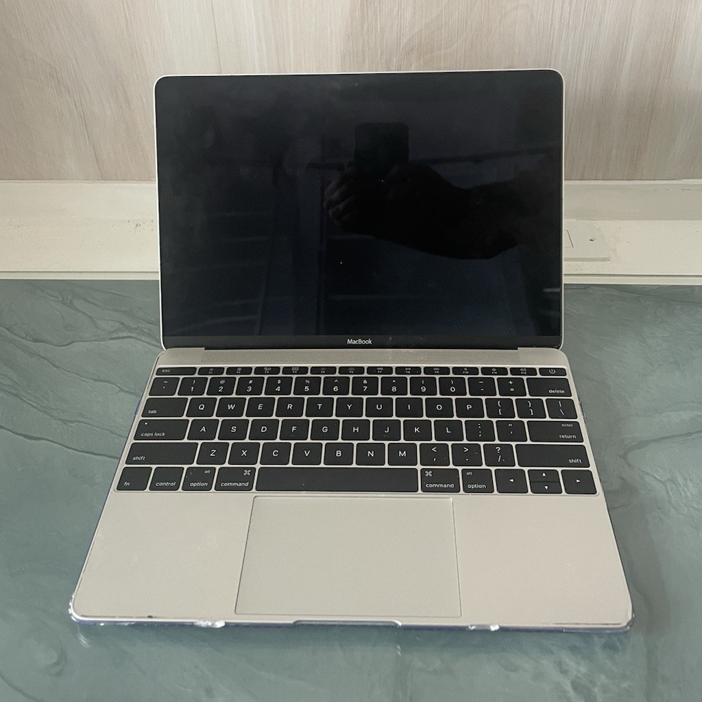 2016 Apple MacBook Air 12" Retina Space Gray