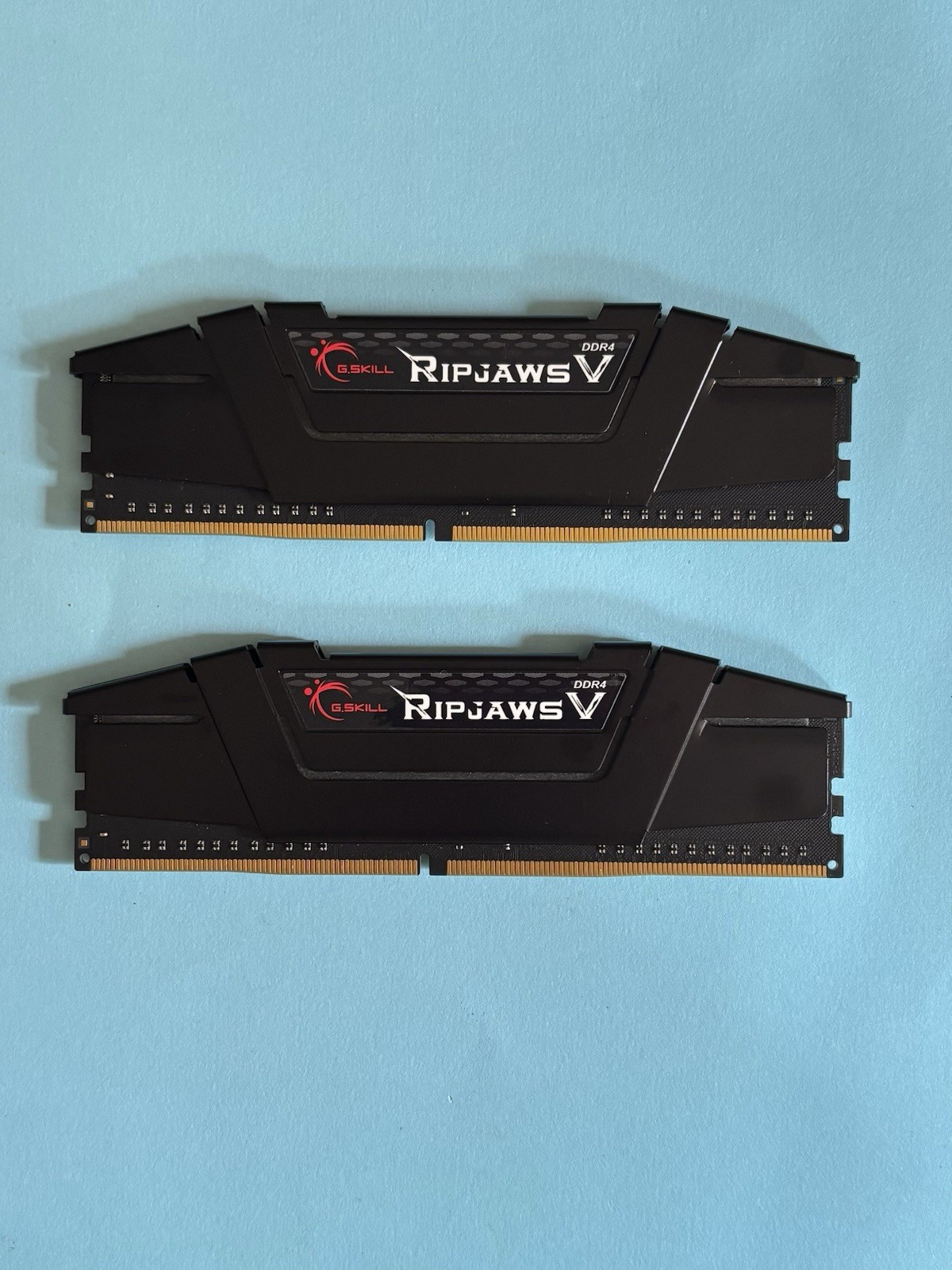 G.Skill RipJaws V DDR4-3200 16GB (8Gx2) Desktop RAM