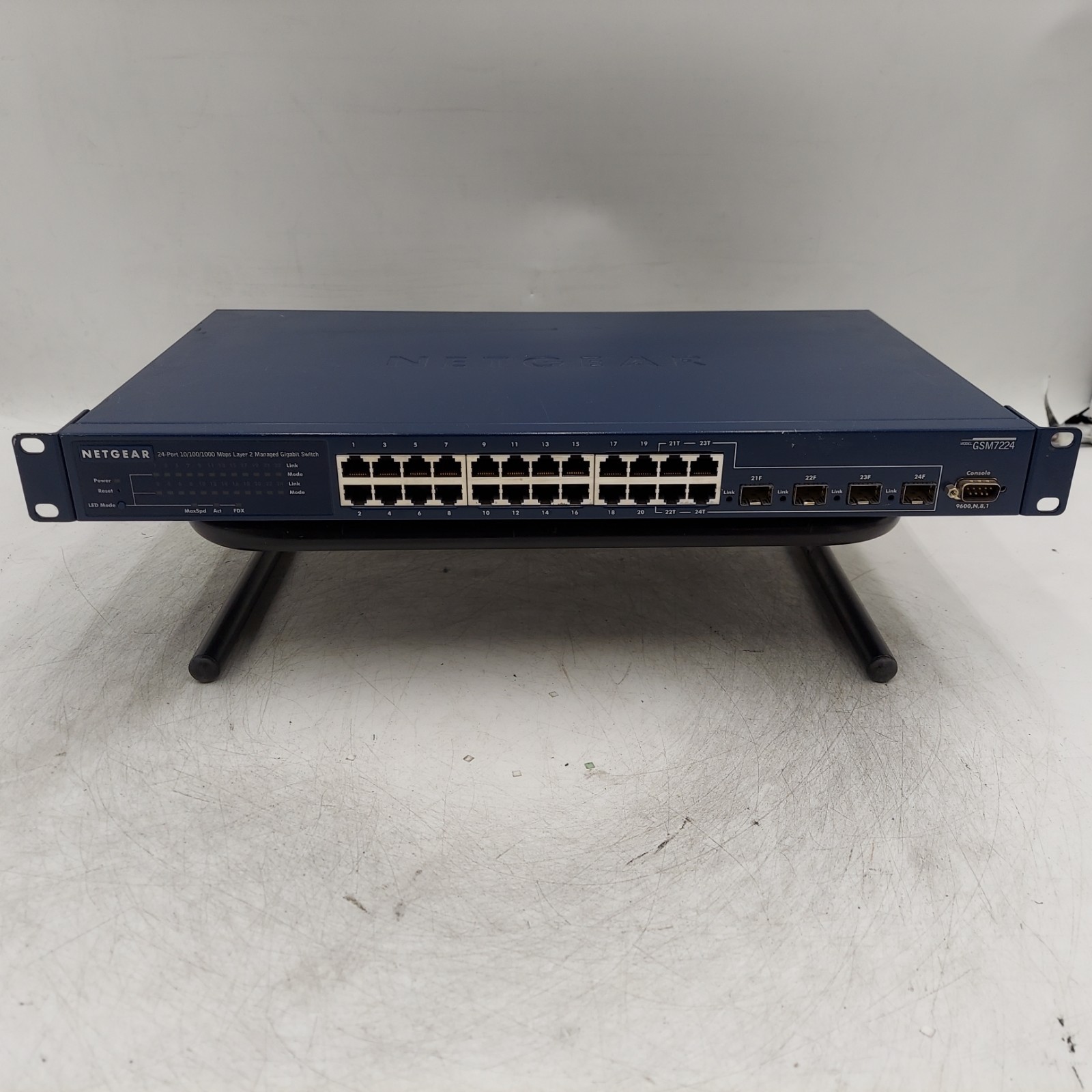 NETGEAR GSM7224 24PORT Layer 2 Switch