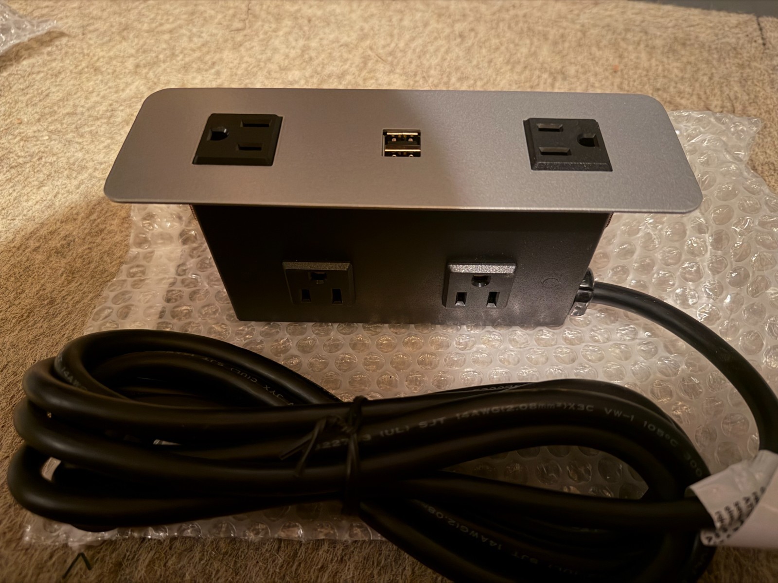 Dekko Cove silver 2+2 power + 2 USB power module