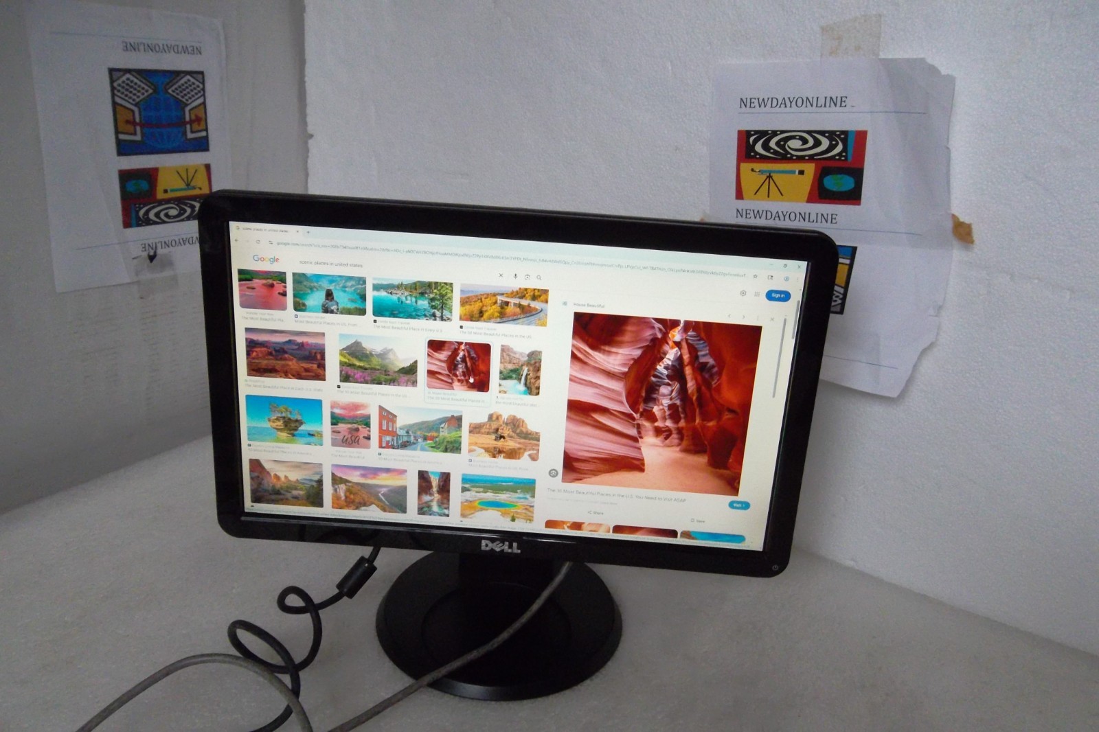 Dell IN1910N 19" Widescreen LCD Monitor VGA 16:9 Tiltable 1366 x 768 IN1910Nb