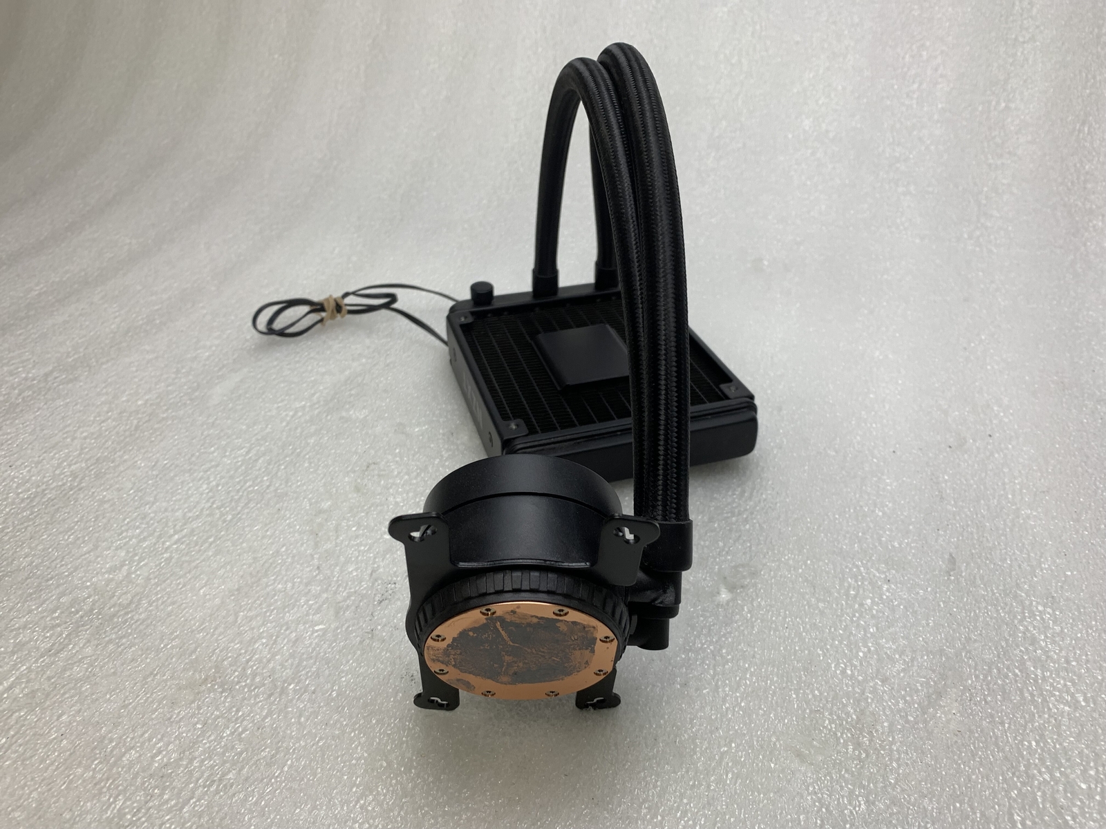 Used NZXT Kraken M22 120 Millimeter Liquid  Water CPU Cooler RL-KRM22-01