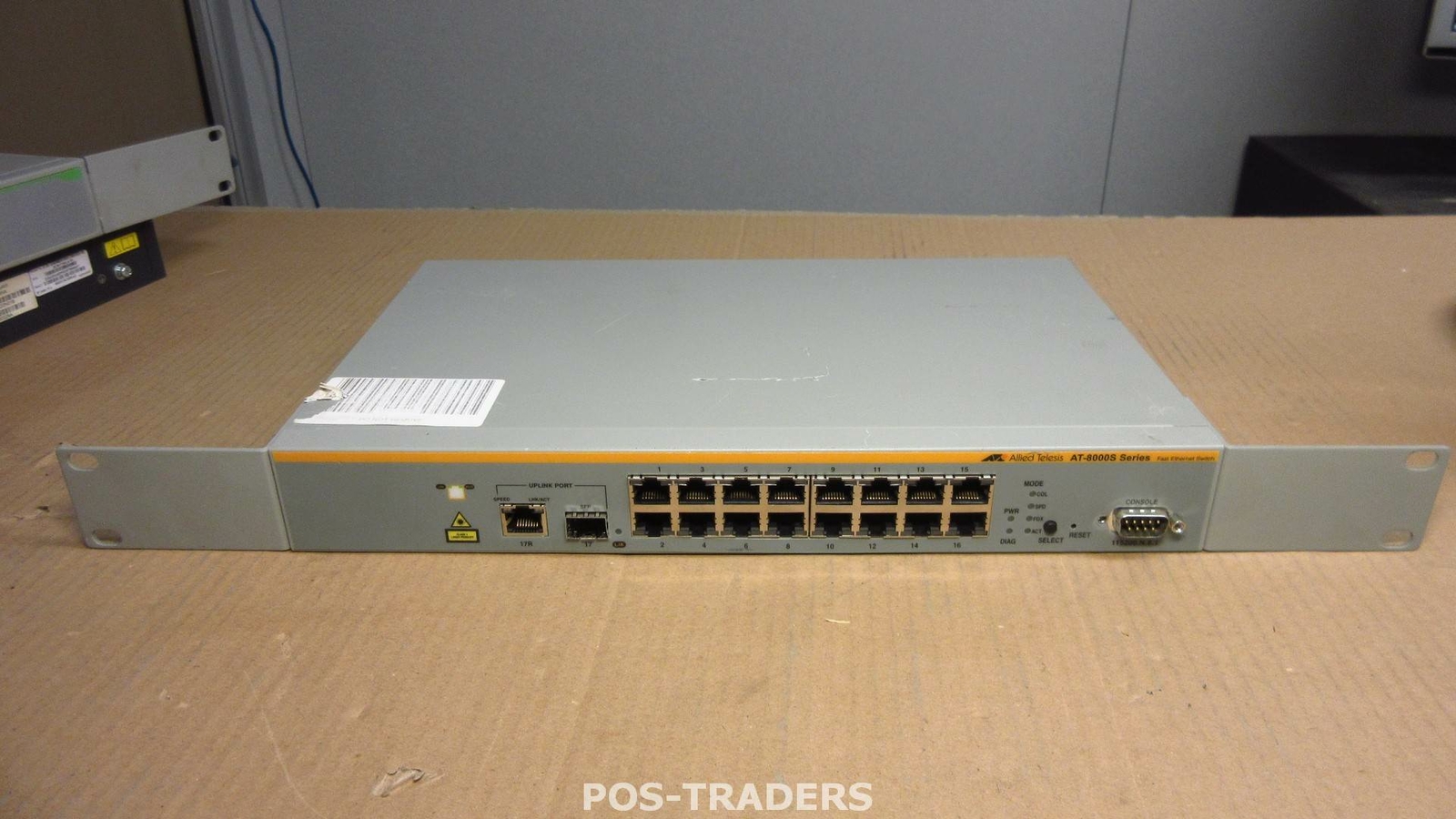 Allied Telesis AT-8000S/16 16-Port Managed Fast Ethernet Switch INCL RACK EARS