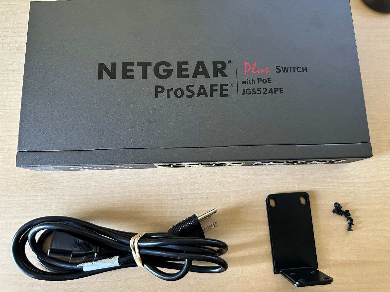 NetGear ProSafe JGS524PE 24 Port Gigabit PoE Network Switch TESTED W/ Rack Ears