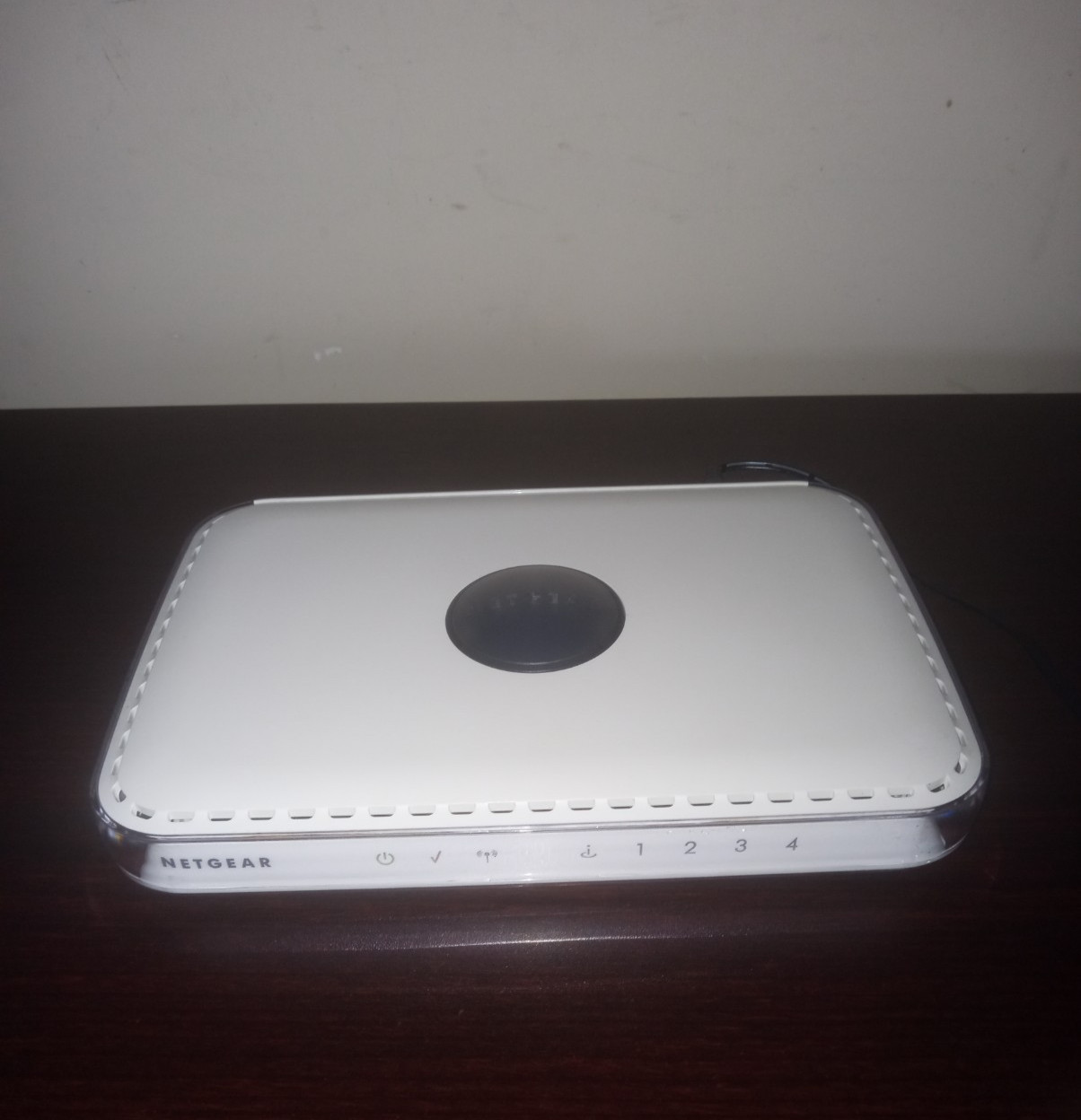 NETGEAR RangeMax Wireless Router (WPN824 V3) 4 Port 10/100 with Power Cord